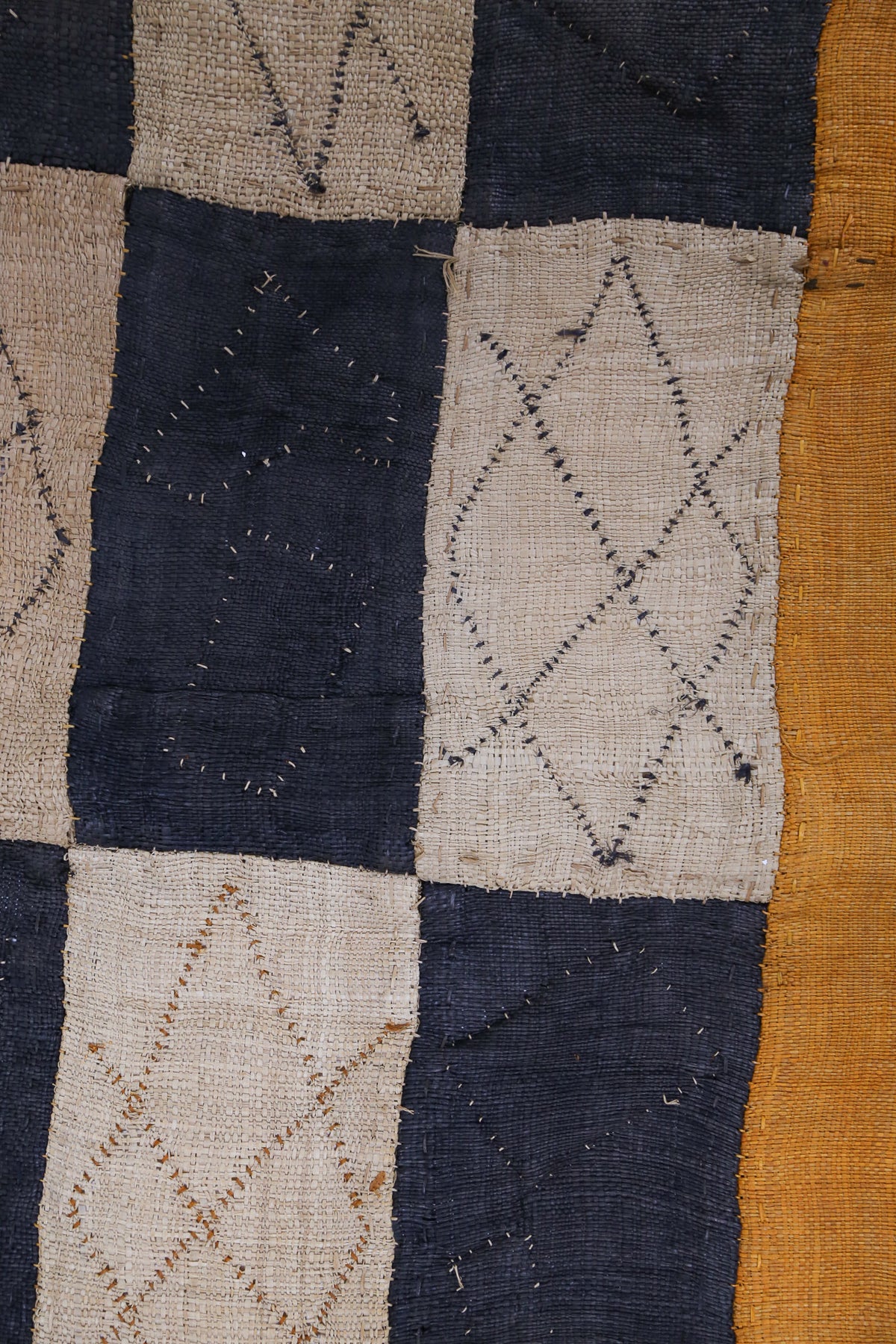 Kuba Cloth Raffia Textile / クバクロス ラフィアテキスタイル