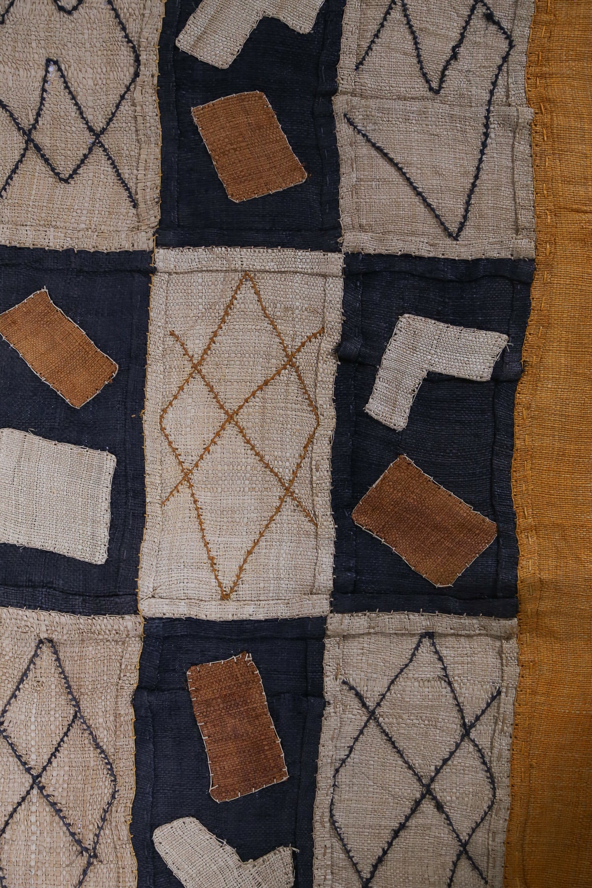 Kuba Cloth Raffia Textile / クバクロス ラフィアテキスタイル