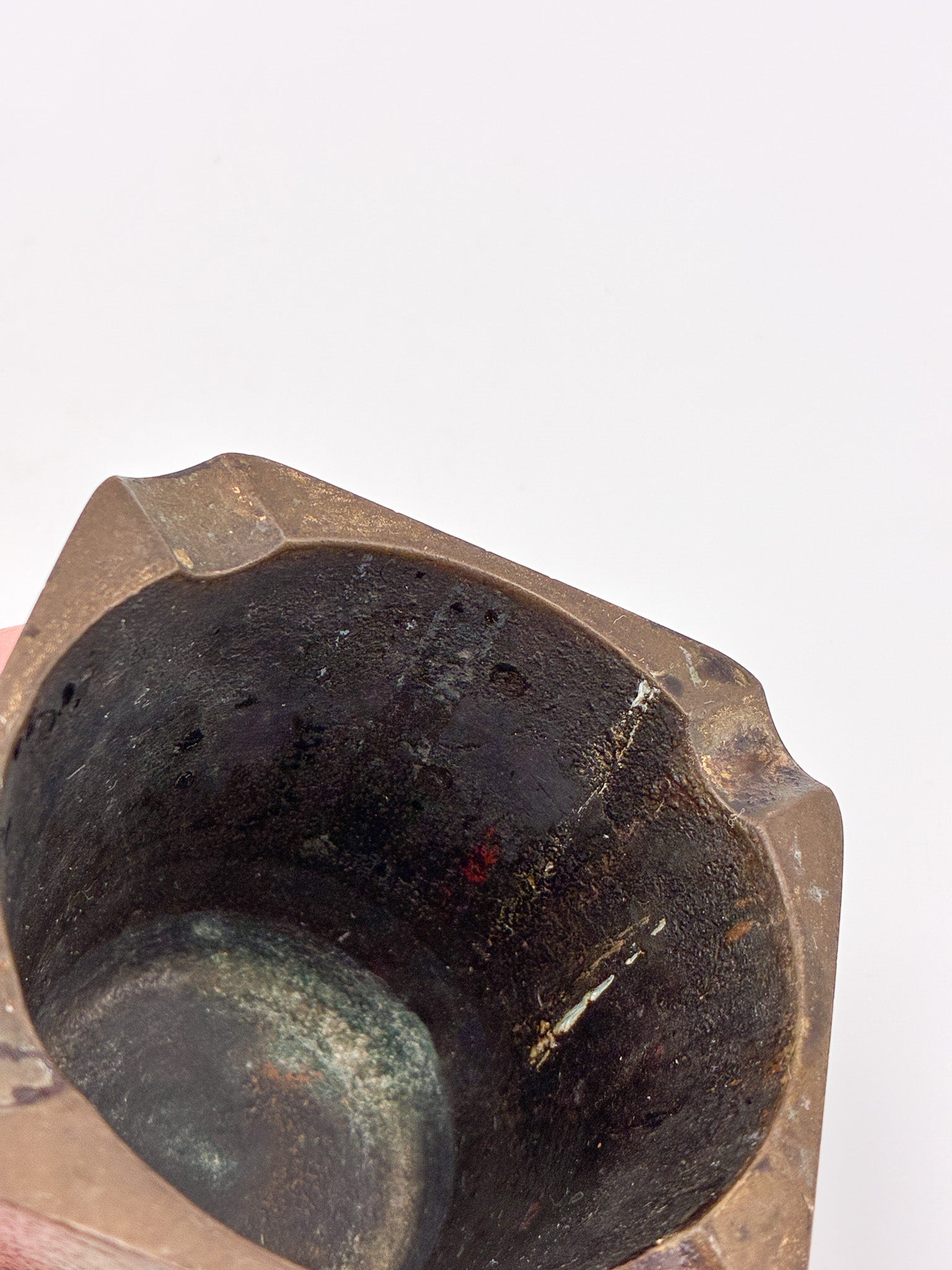 Cast Iron Ashtray with Bell Logo / 鋳鉄製灰皿