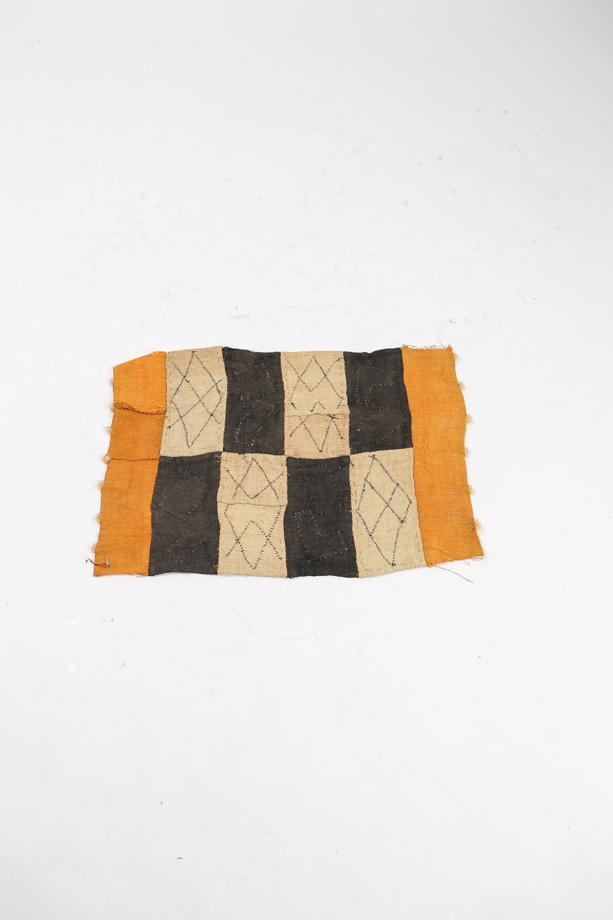 Kuba Cloth Raffia Textile / クバクロス ラフィアテキスタイル