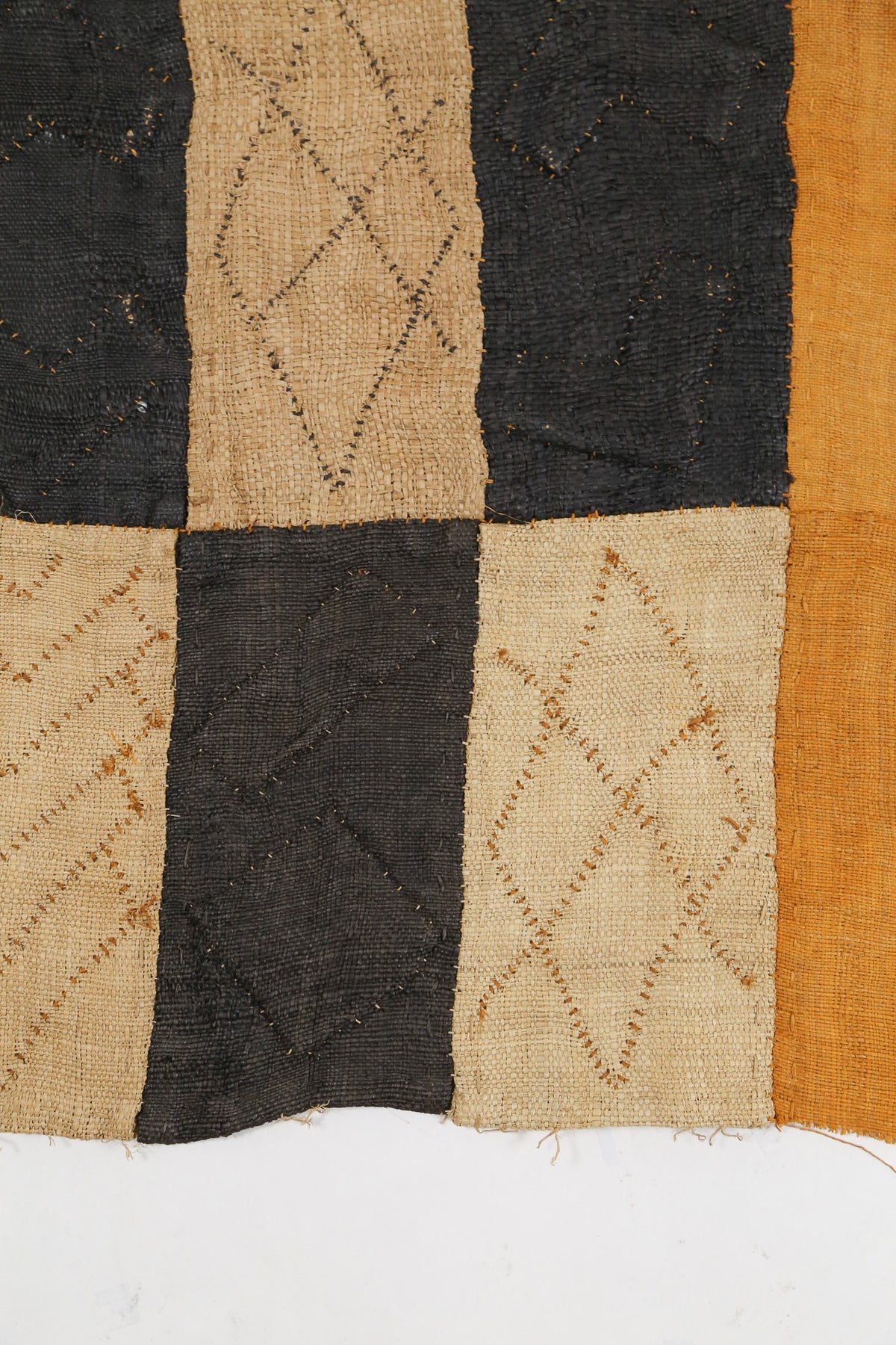 Kuba Cloth Raffia Textile / クバクロス ラフィアテキスタイル