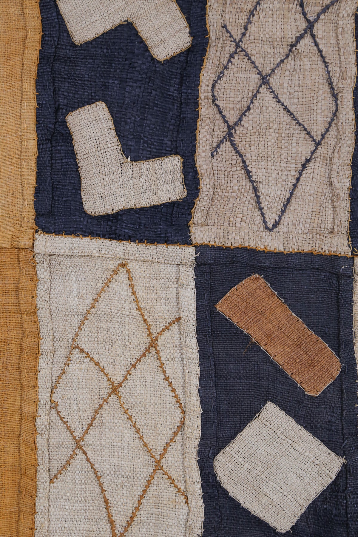Kuba Cloth Raffia Textile / クバクロス ラフィアテキスタイル