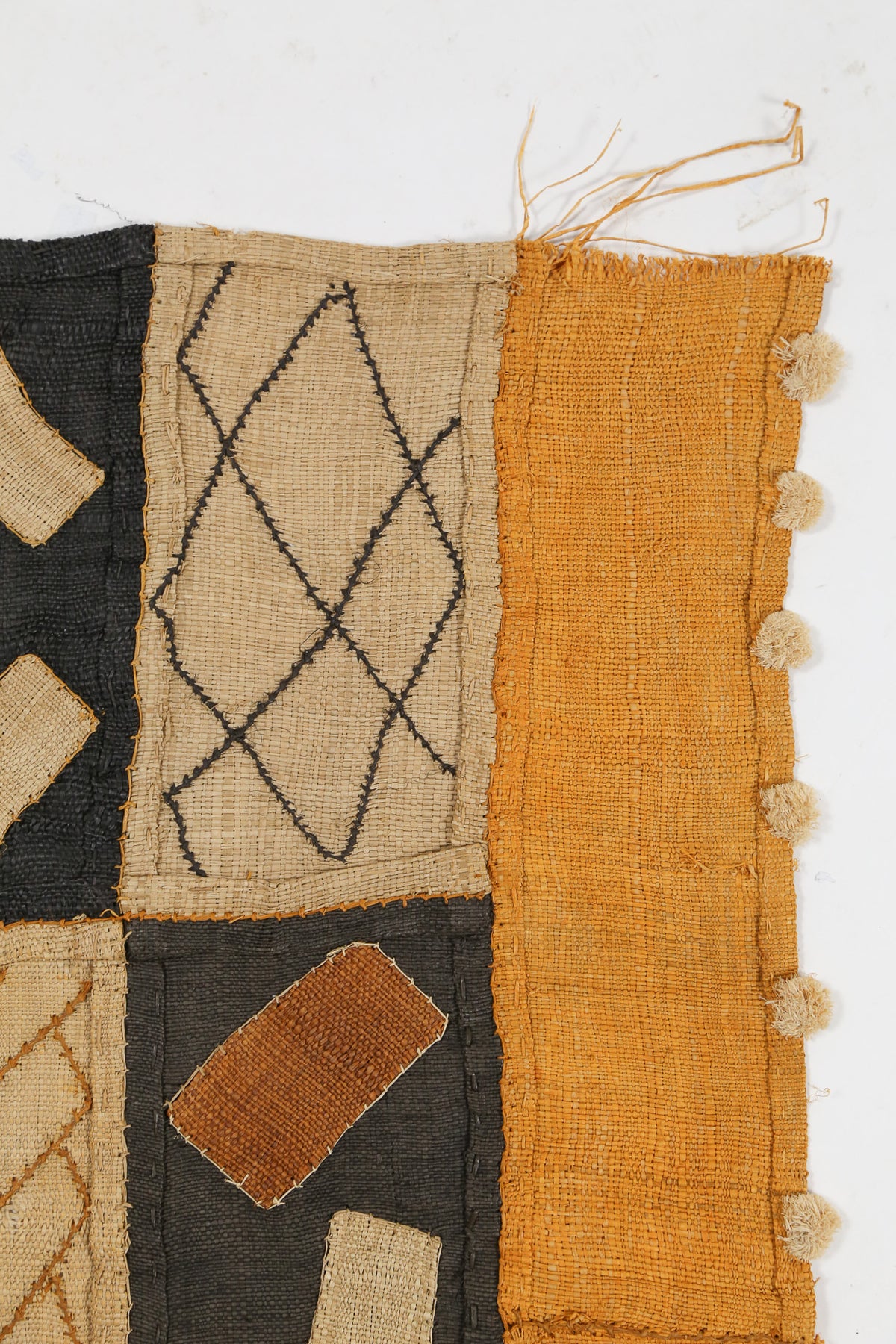 Kuba Cloth Raffia Textile / クバクロス ラフィアテキスタイル