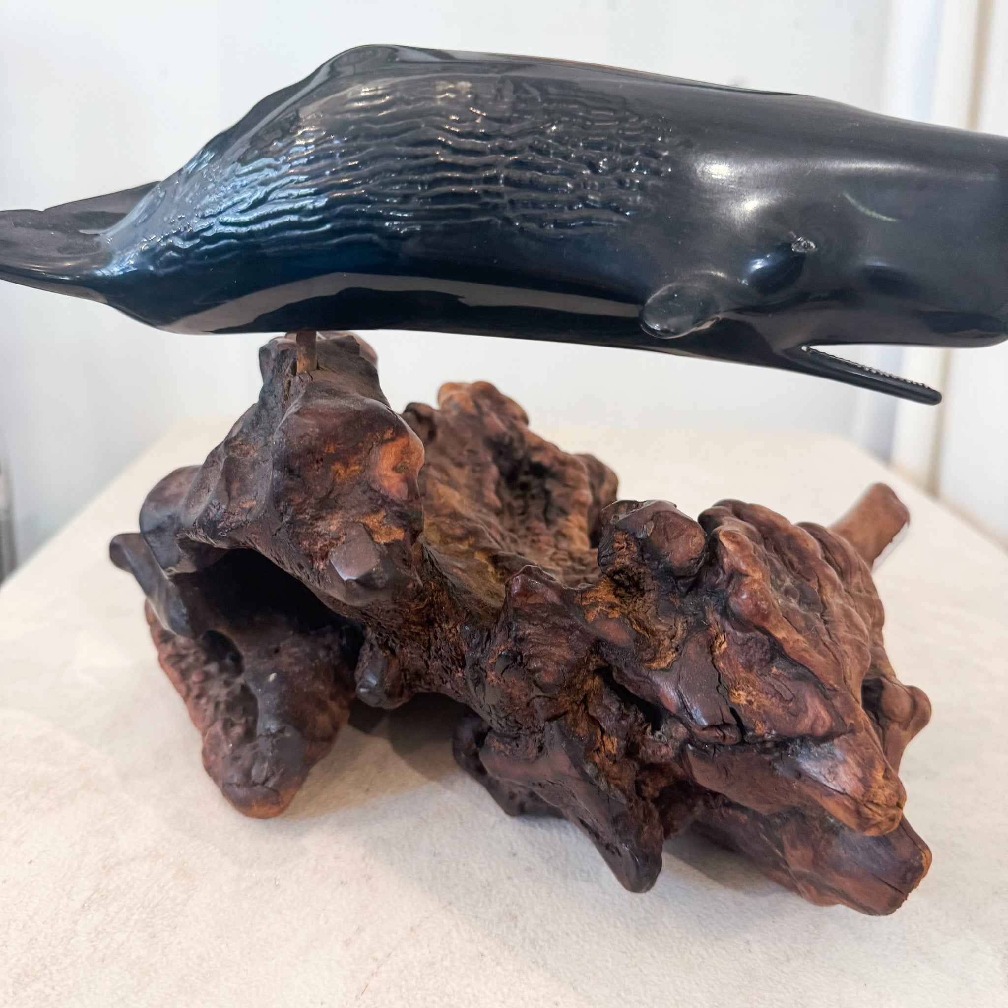 Whale And Burl Object / 鯨と樹瘤のオブジェ
