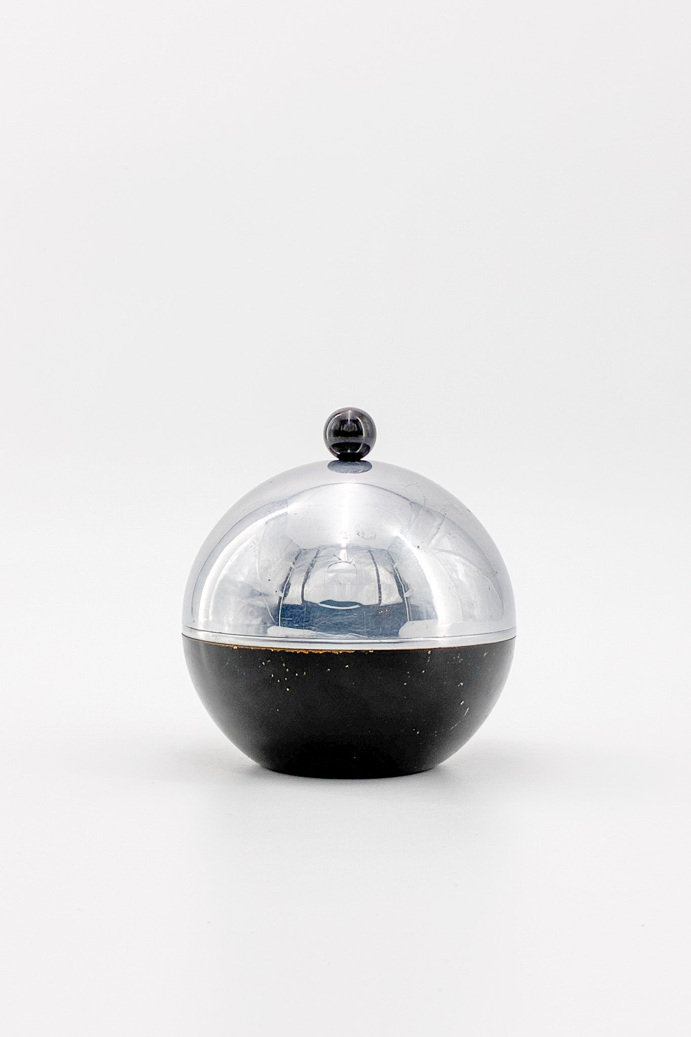 Metal Lidded Case / メタル蓋付きケース