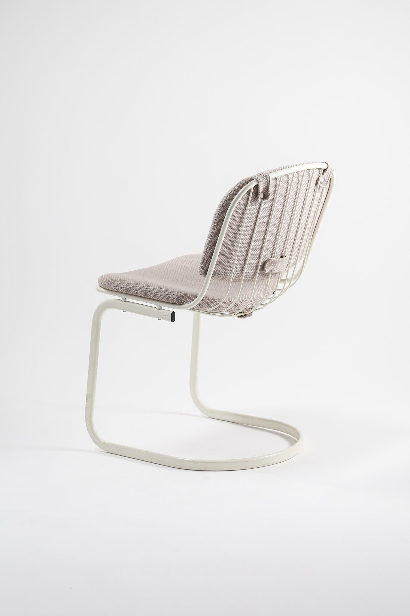 White Wire Cantilever Chair / ホワイトワイヤー カンチレバーチェア