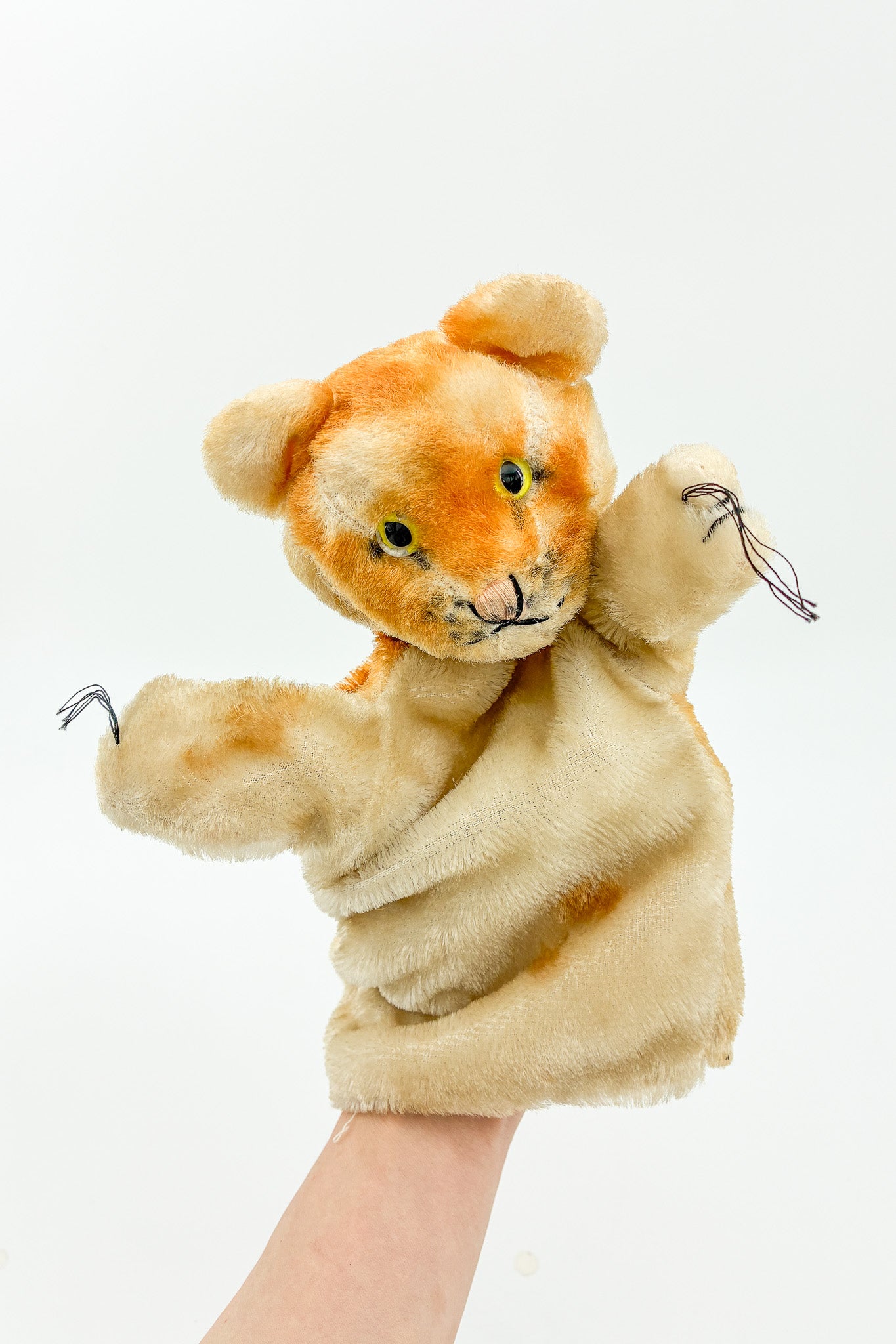Tiger Puppet / トラ パペット