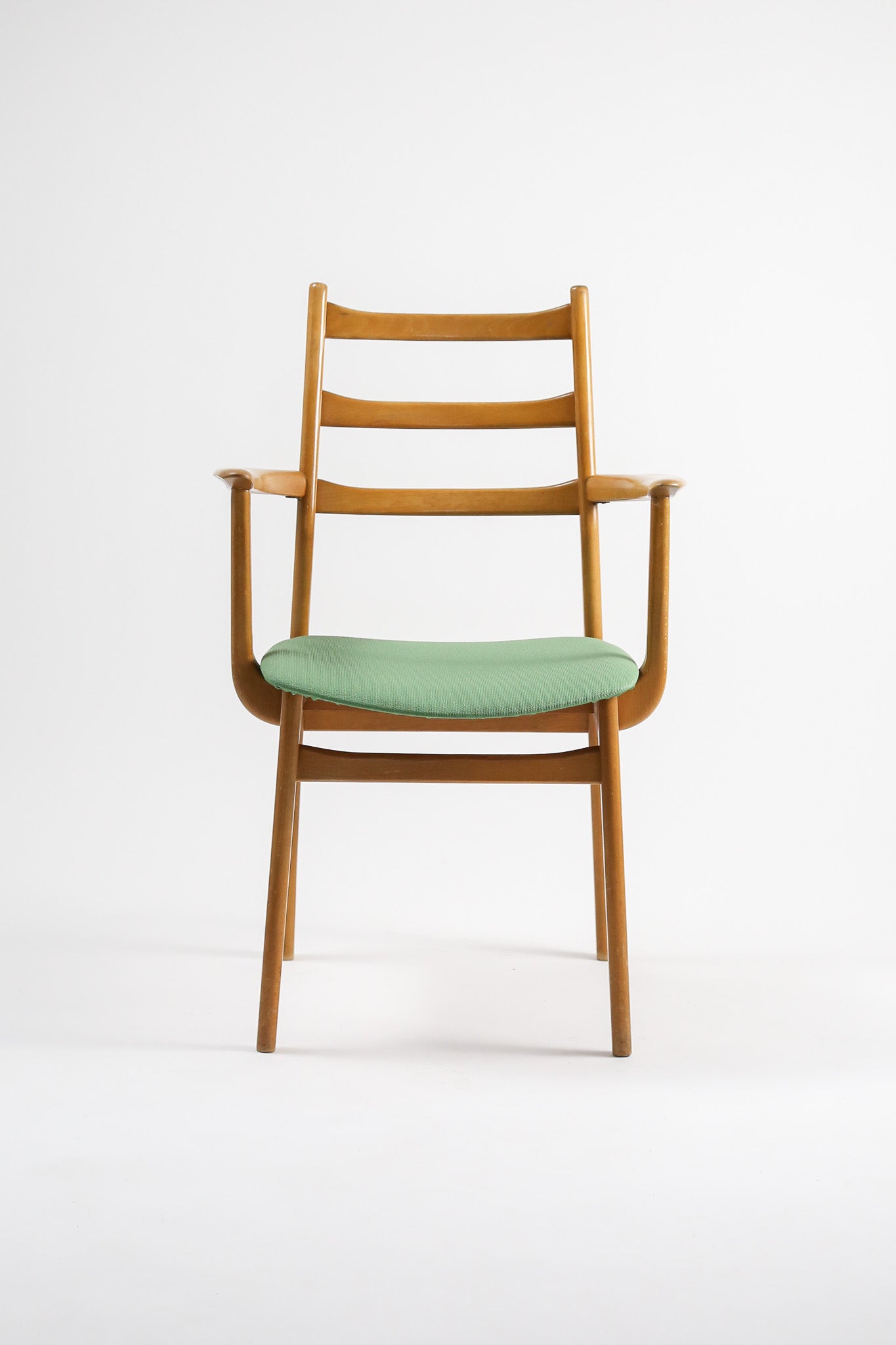 Casala Armchair / カサラ アームチェア