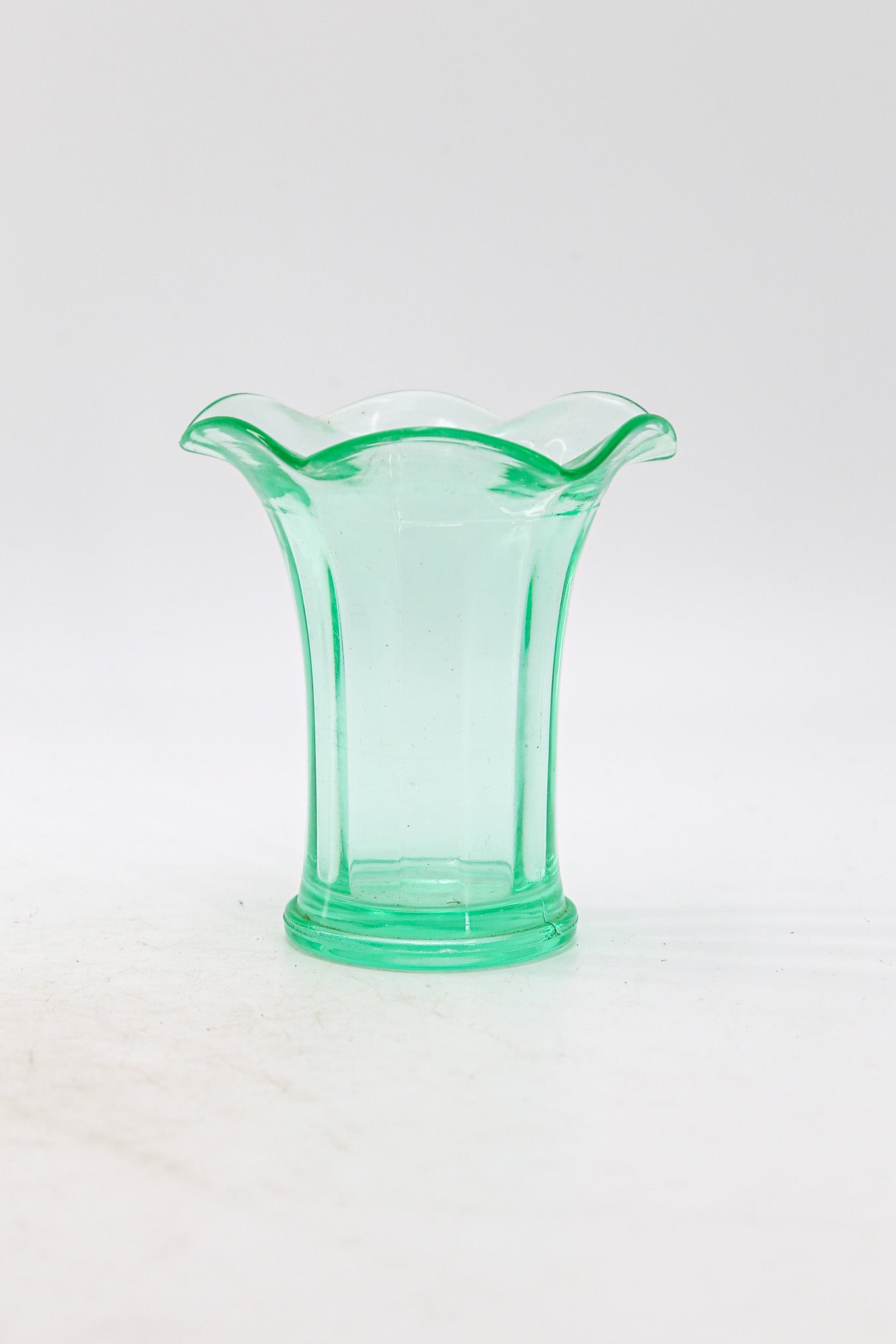 Uranium Glass Small Flower Vase / ウランガラス スモールベース