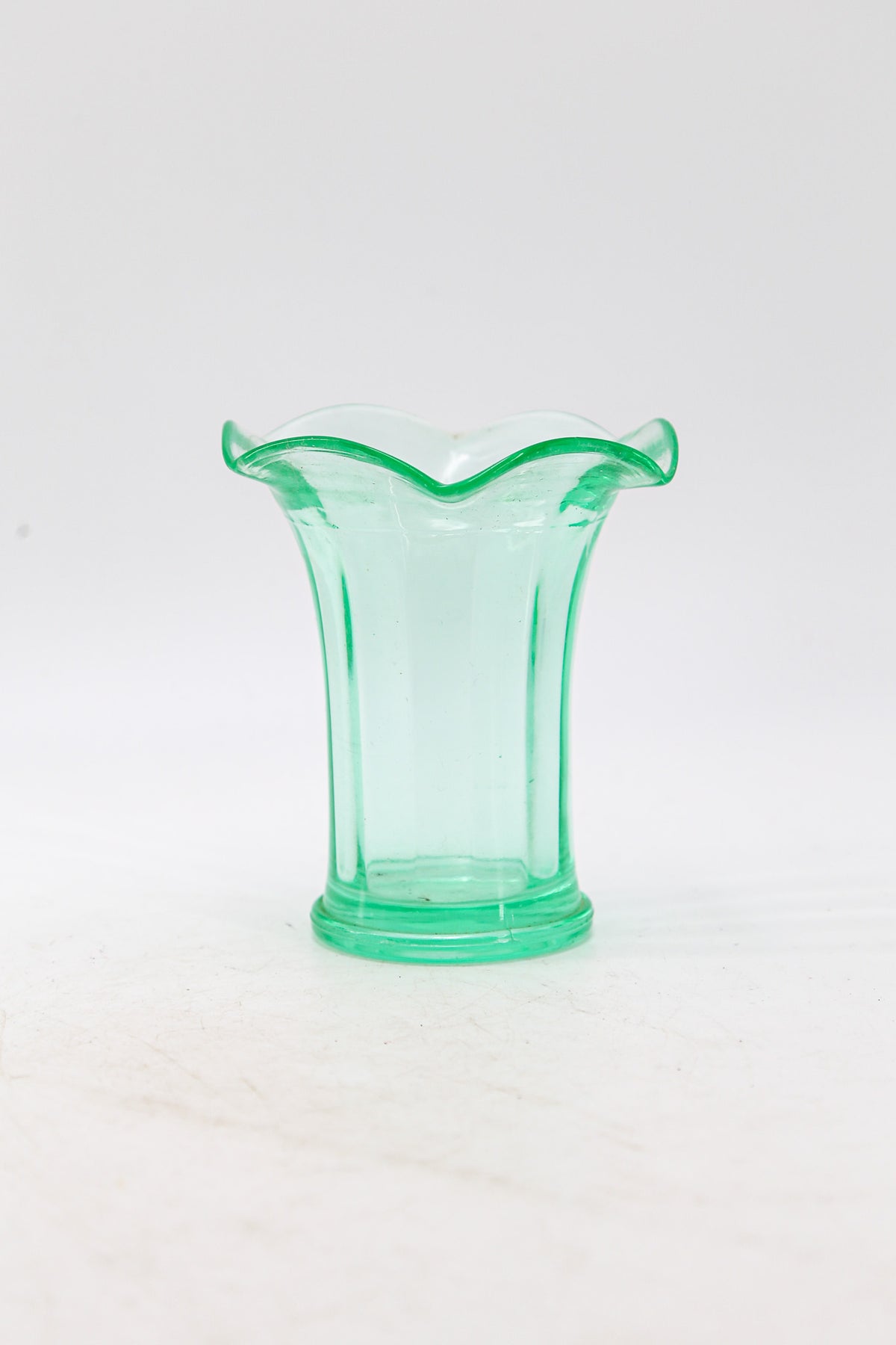 Uranium Glass Small Flower Vase / ウランガラス スモールベース