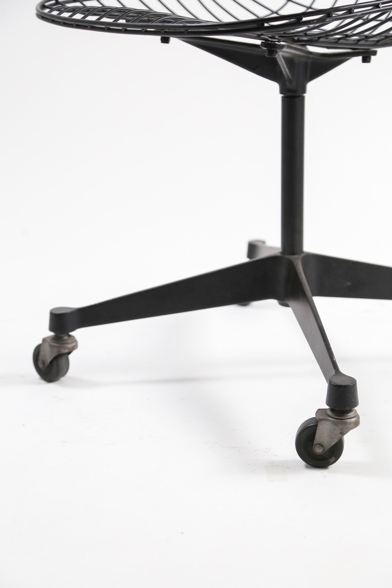 Eames Wire Chair with Caster Base / イームズ ワイヤーチェア キャスターベース