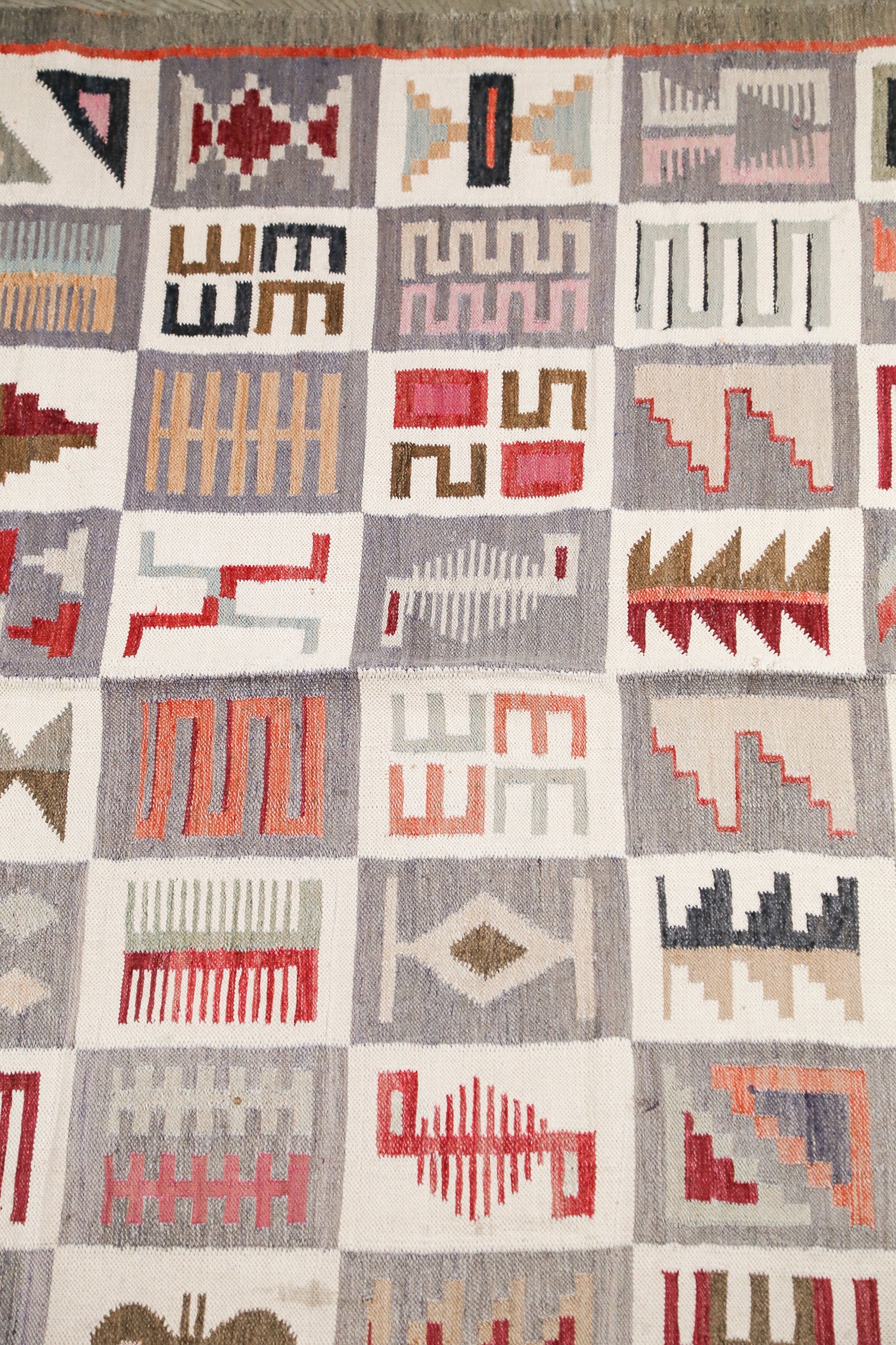Geometric Pattern Kilim Rug / 幾何学柄 平織り キリムラグ – STORE