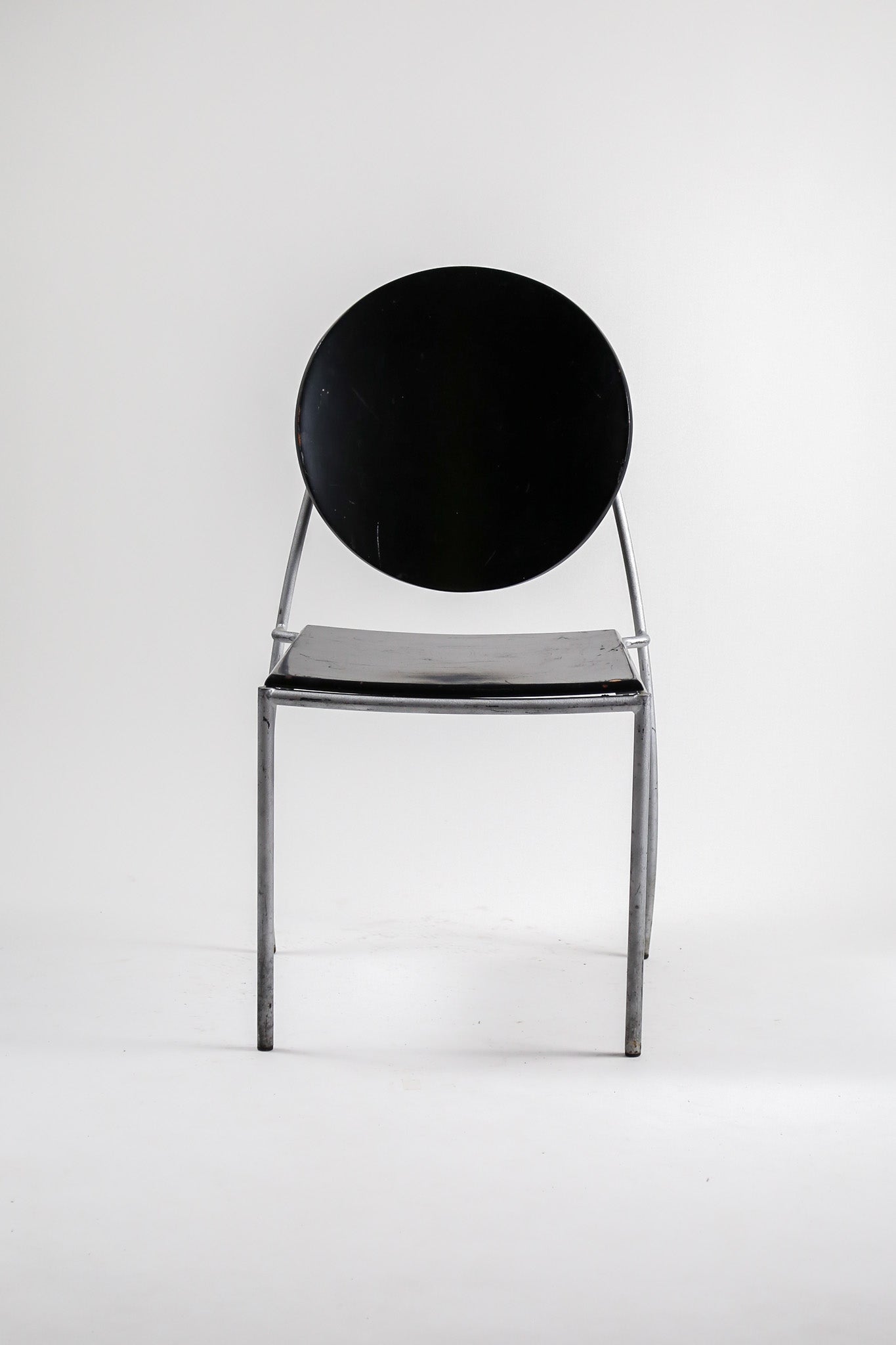 "Vik-Ter 1 Dining Chair" by Dakota Jackson / "ヴィクター 1" ダイニングチェア