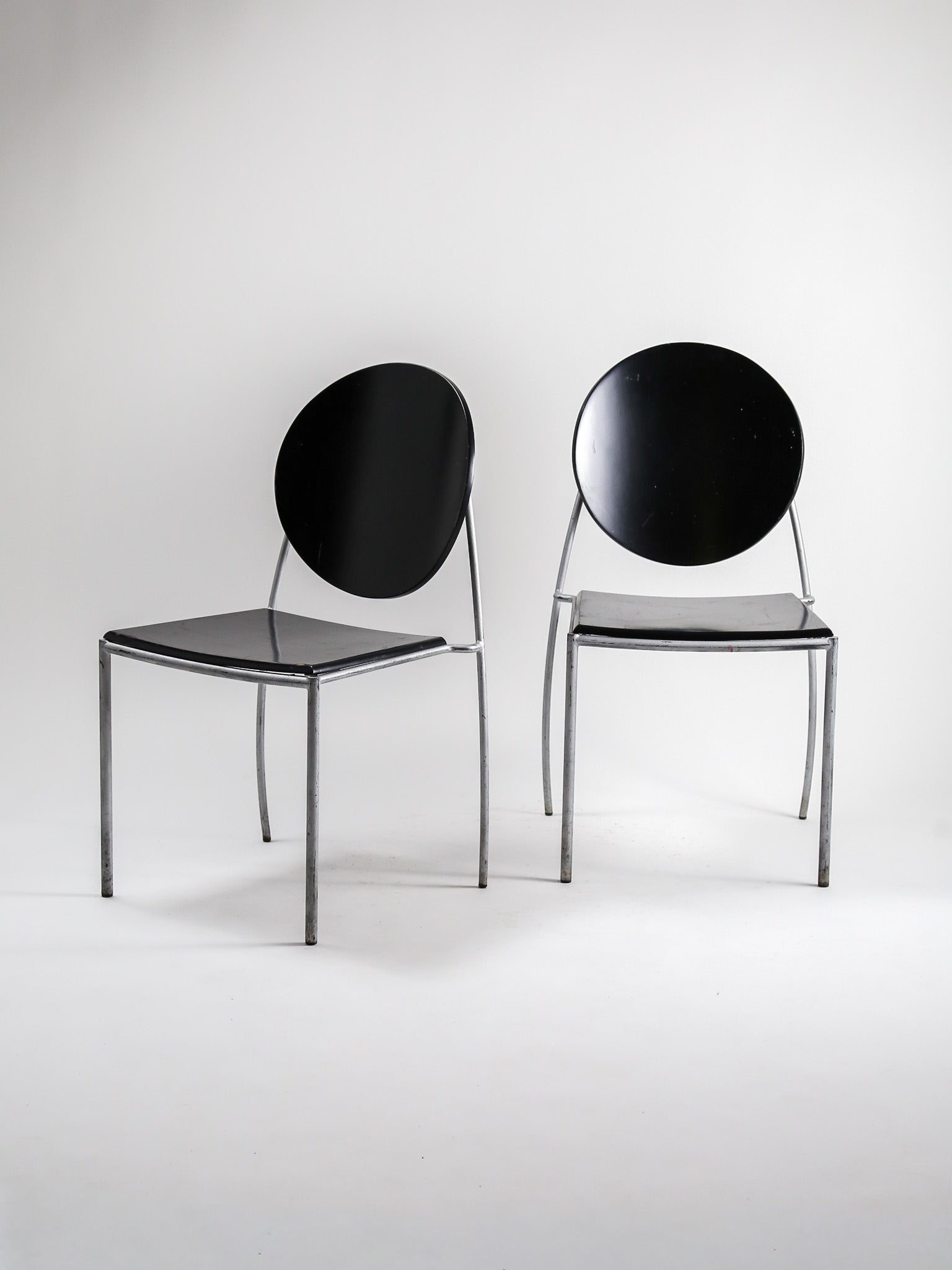 "Vik-Ter 1 Dining Chair" by Dakota Jackson / "ヴィクター 1" ダイニングチェア