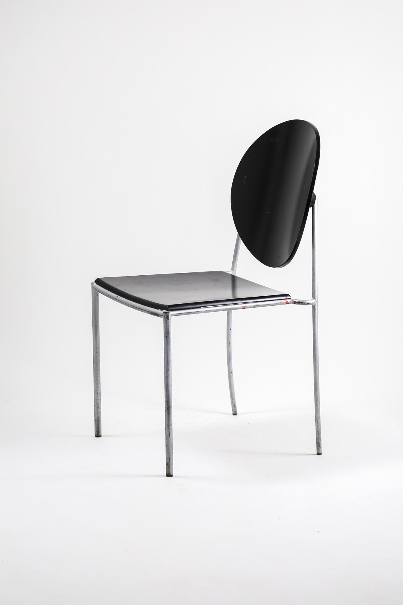 "Vik-Ter 1 Dining Chair" by Dakota Jackson / "ヴィクター 1" ダイニングチェア