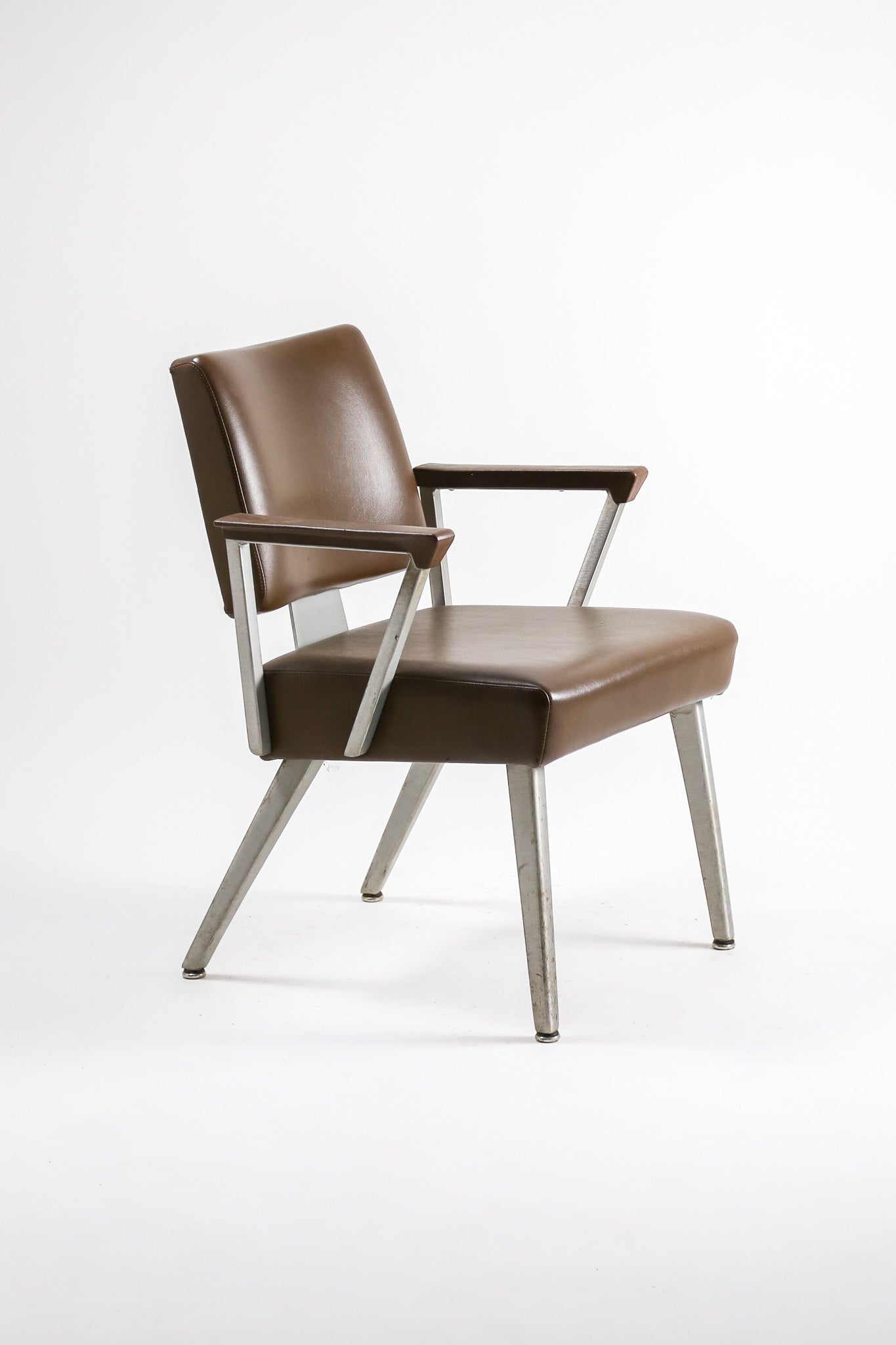 Aluminum Armchair / アルミ アームチェア