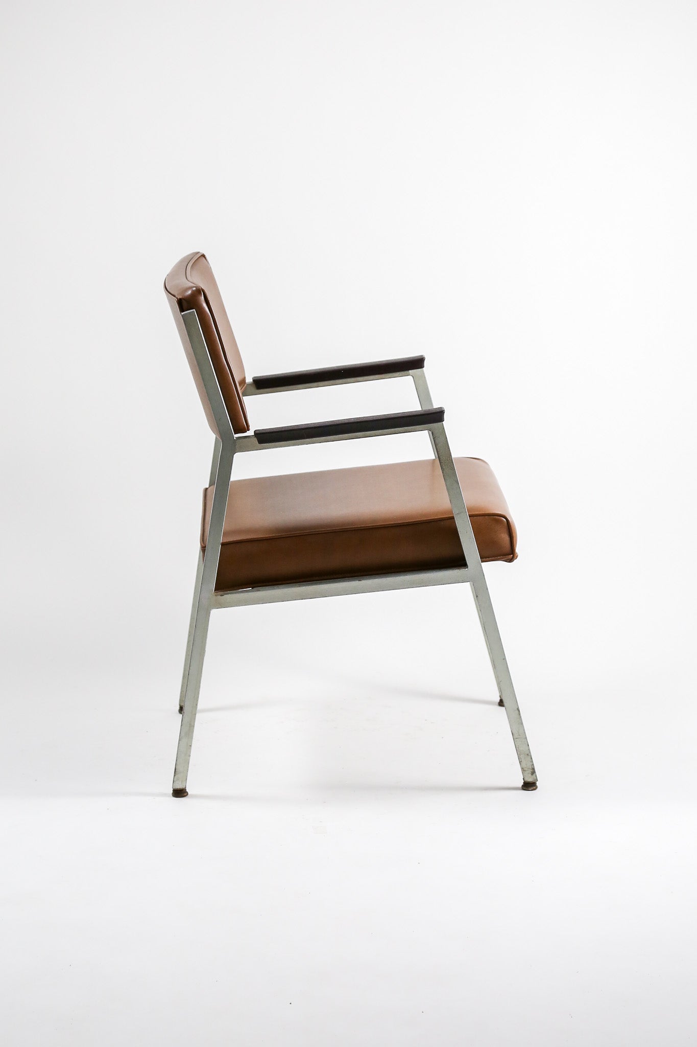 Shaw-Walker Armchair  / ショーウォーカー アームチェア