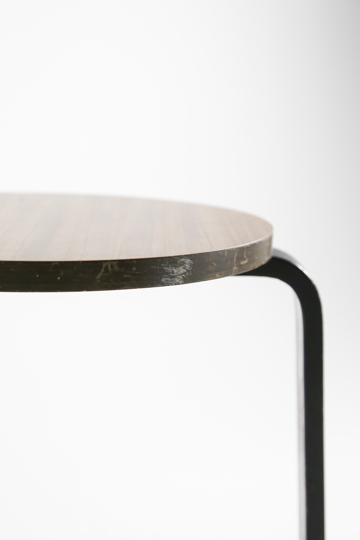 Small Round Side Table / スモールラウンドサイドテーブル
