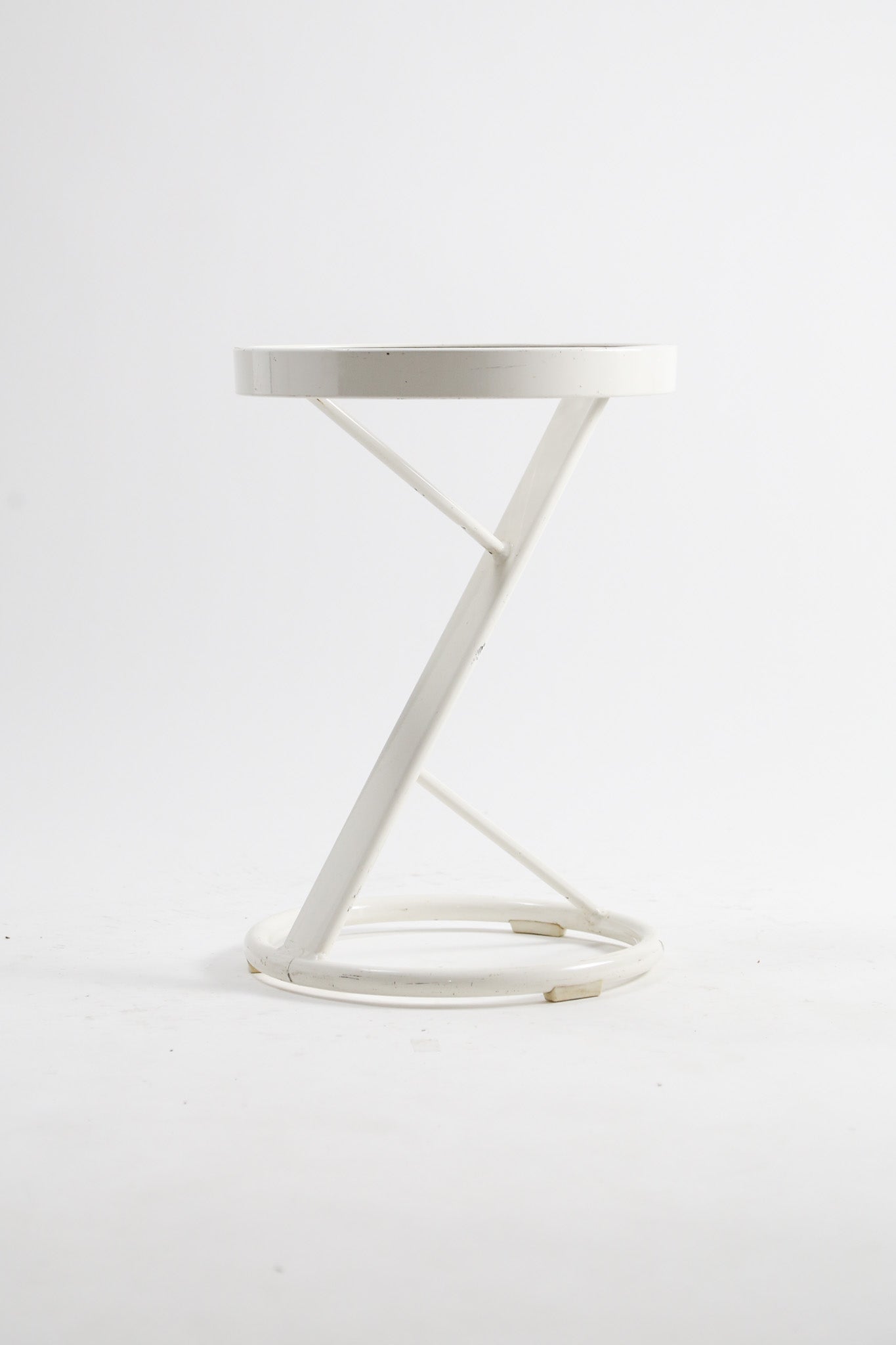 Z-Shape  Round Tea Table Acrylic by Tropitone / Z型 トロピトンティーテーブル