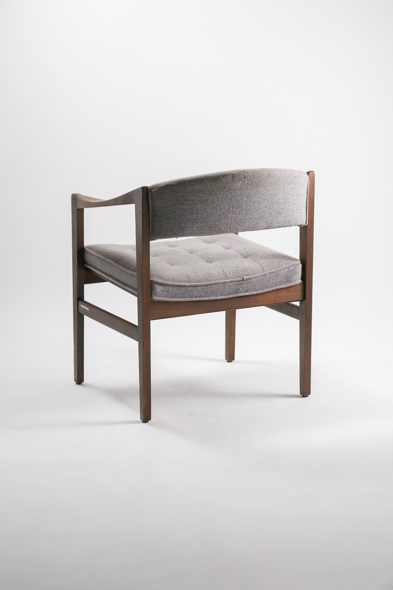 Gray Fabric Armchair / グレー生地 アームチェア