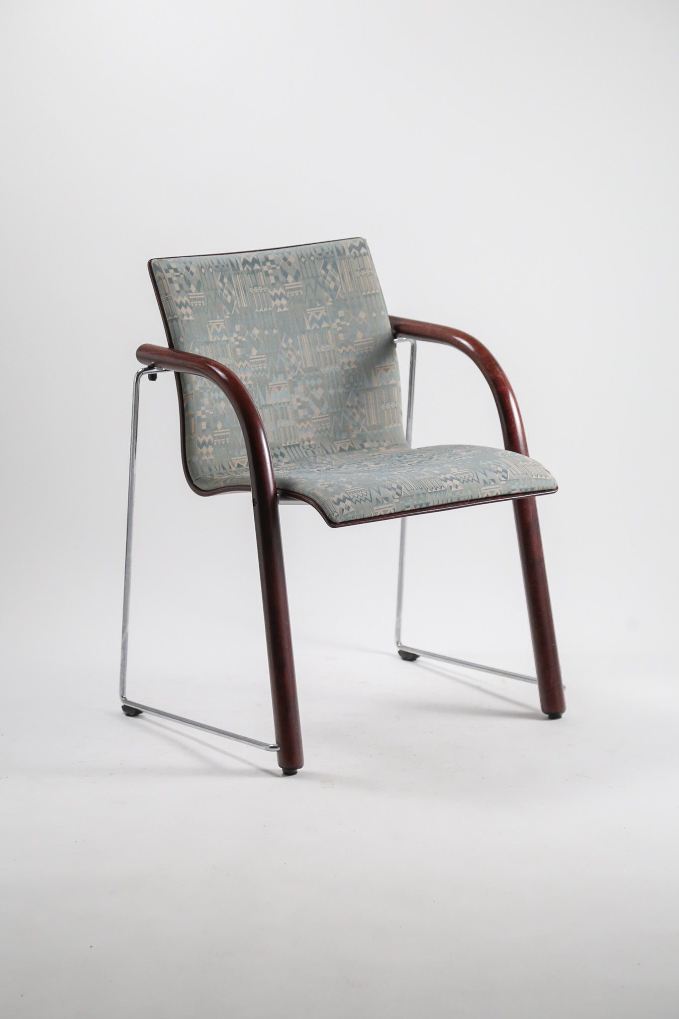 Thonet Model S320 Chair / トーネット S320 チェア – STORE IN