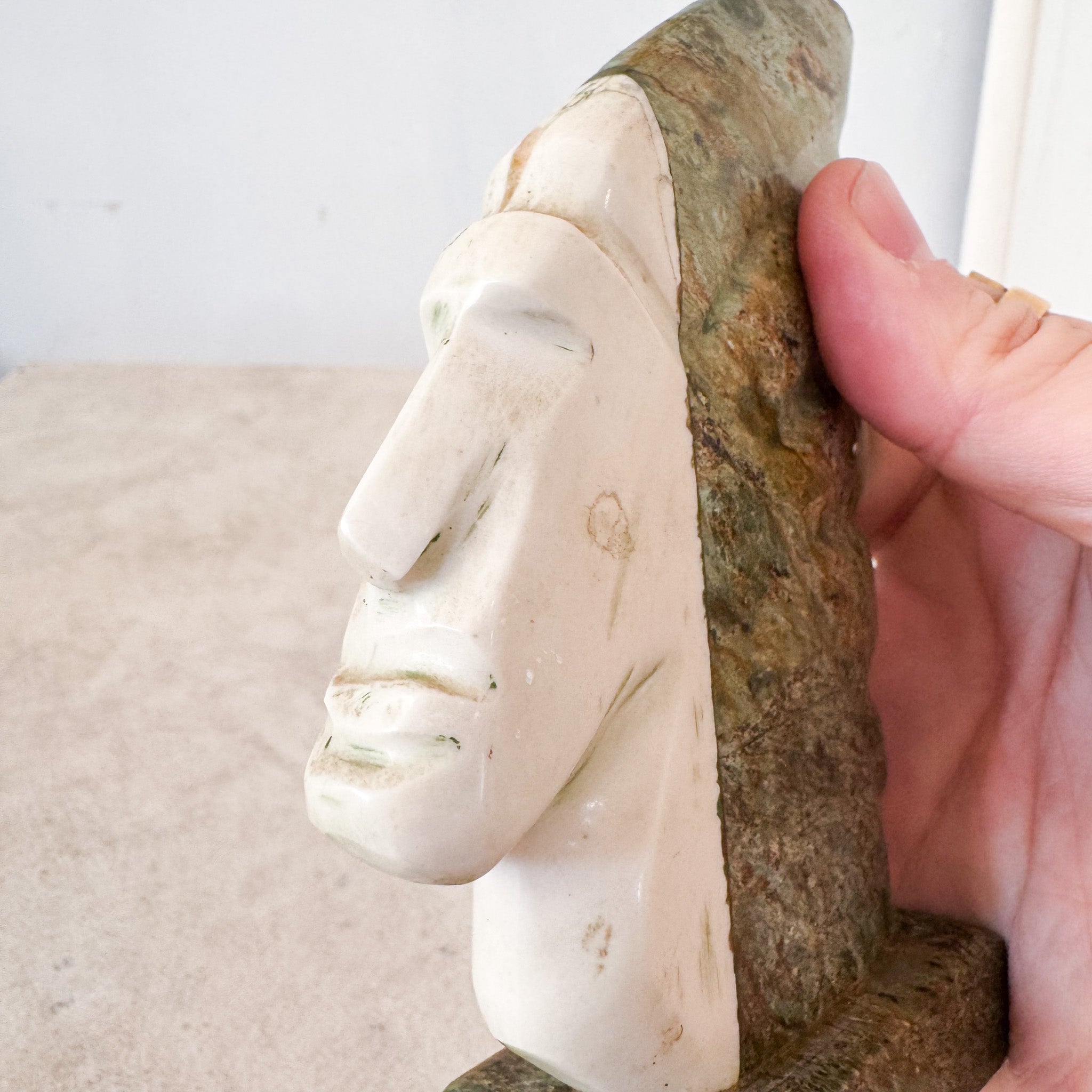 Stone Native American Face / 石製ネイティブアメリカンの顔オブジェ