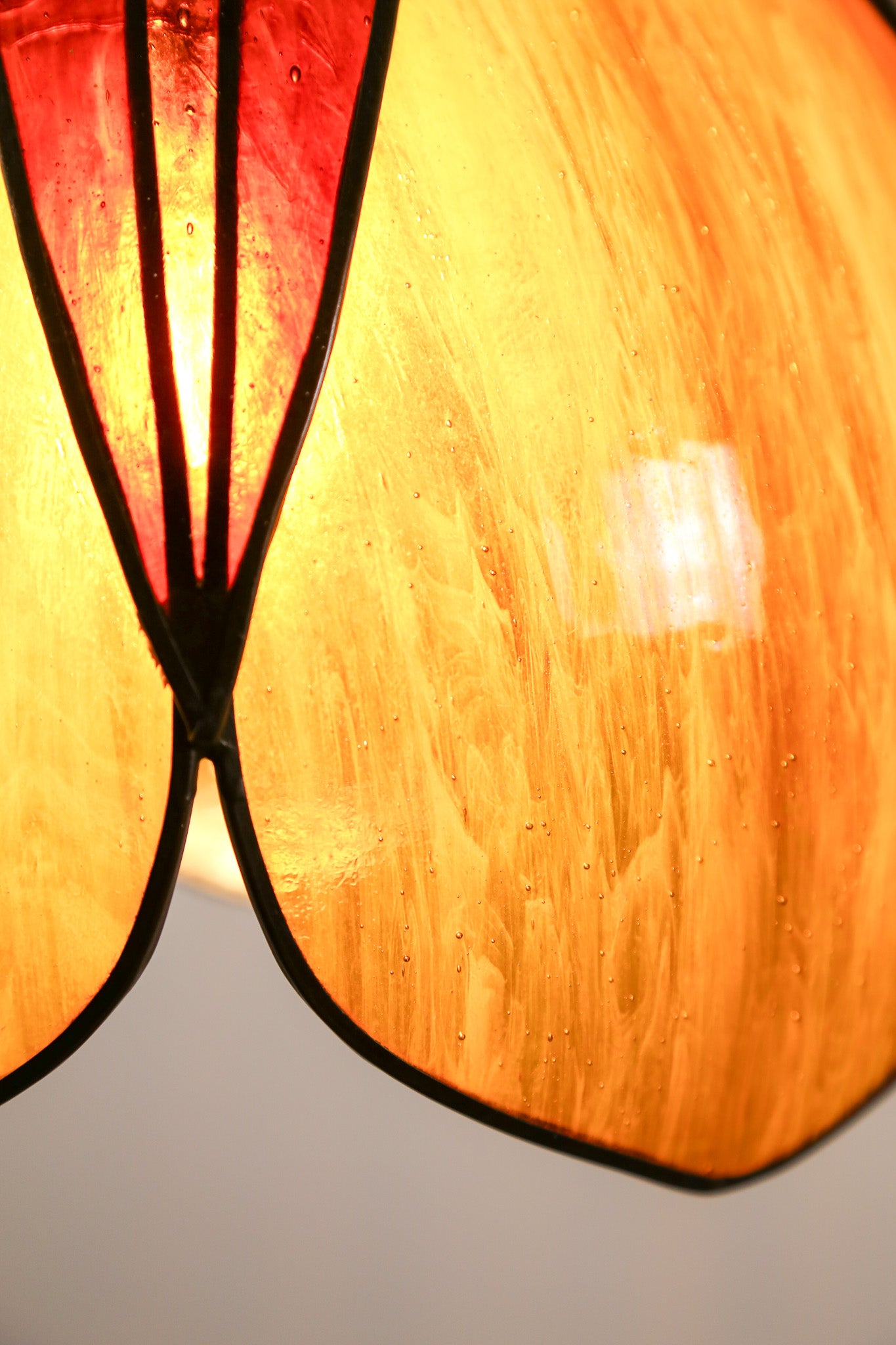 Amber Glass Flower Pendant Light / 丸花ペンダントライト ガラス