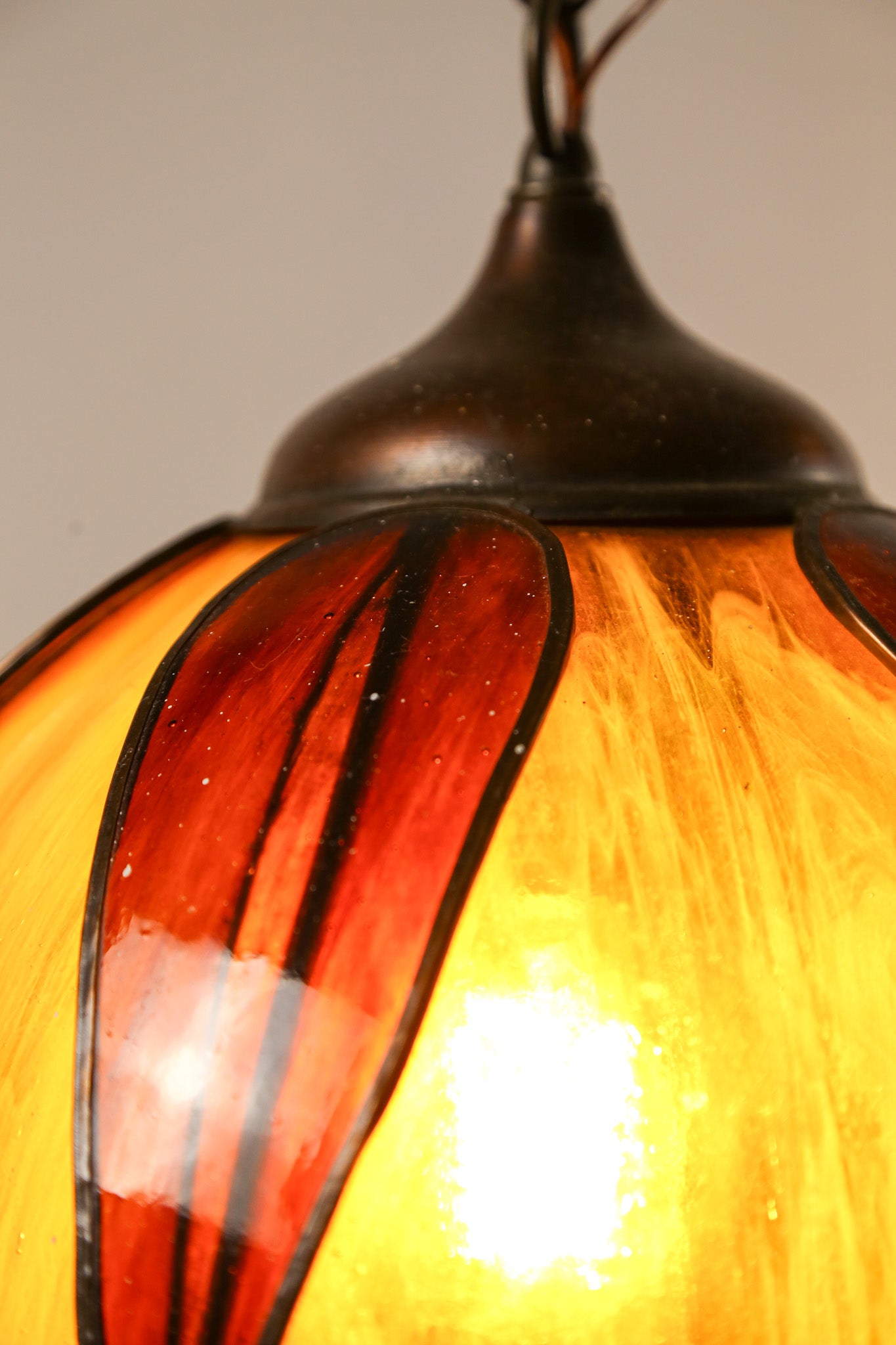 Amber Glass Flower Pendant Light / 丸花ペンダントライト ガラス