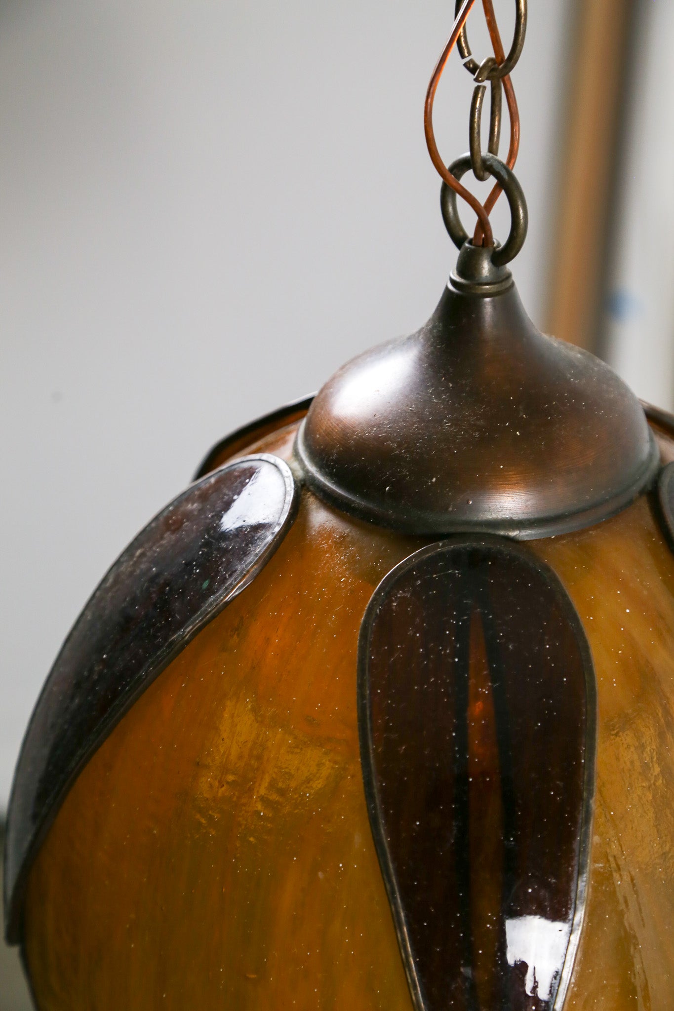 Amber Glass Flower Pendant Light / 丸花ペンダントライト ガラス