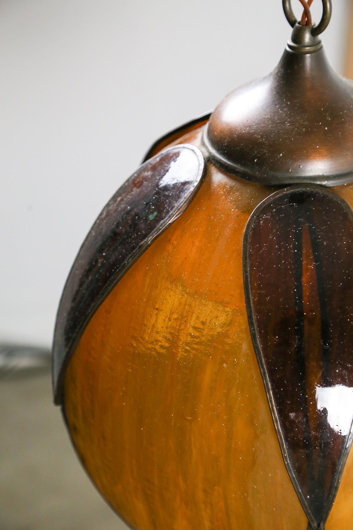 Amber Glass Flower Pendant Light / 丸花ペンダントライト ガラス