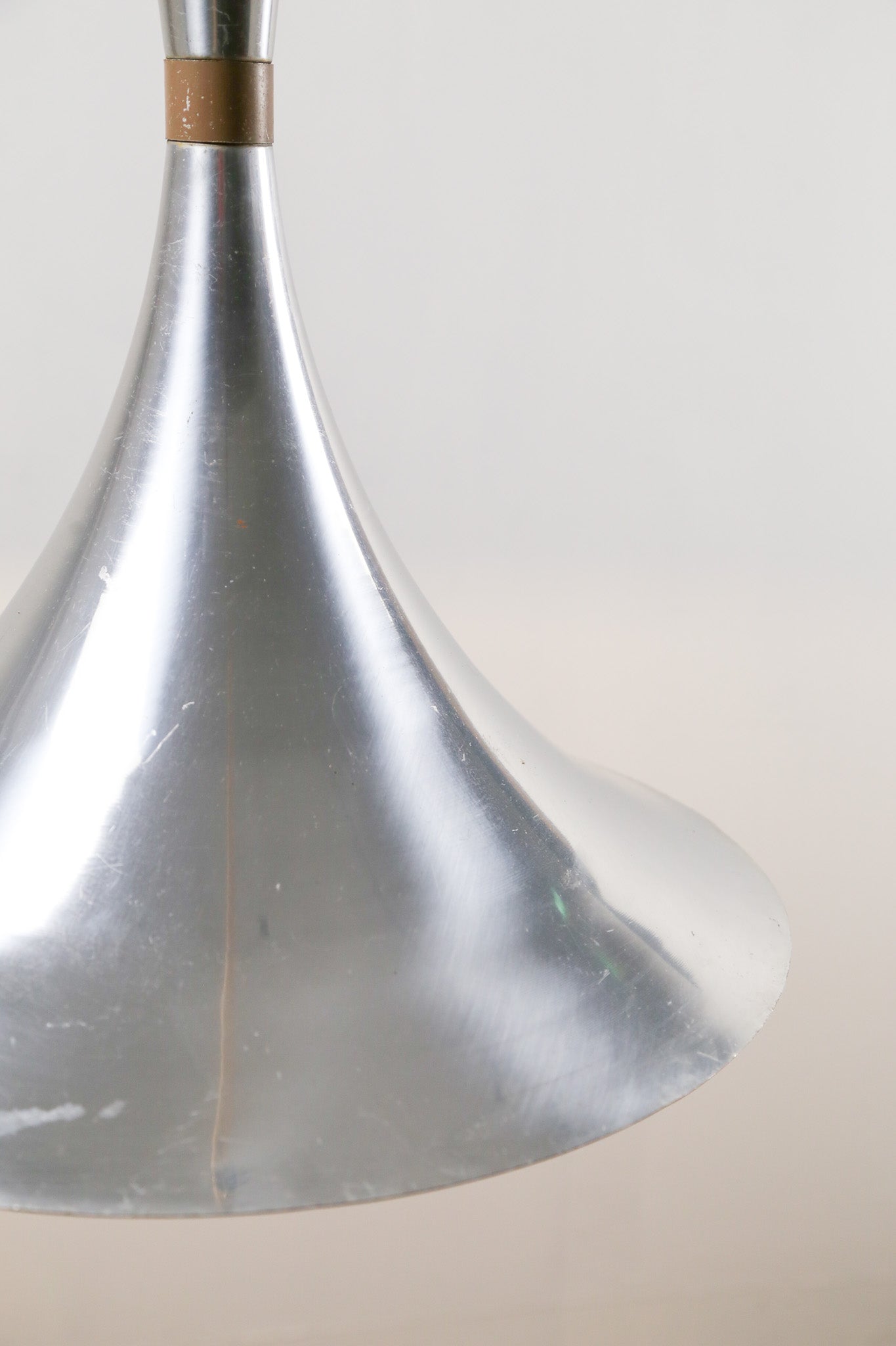 Trumpet Shape Pendant Light / シルバー ラッパ型ライト