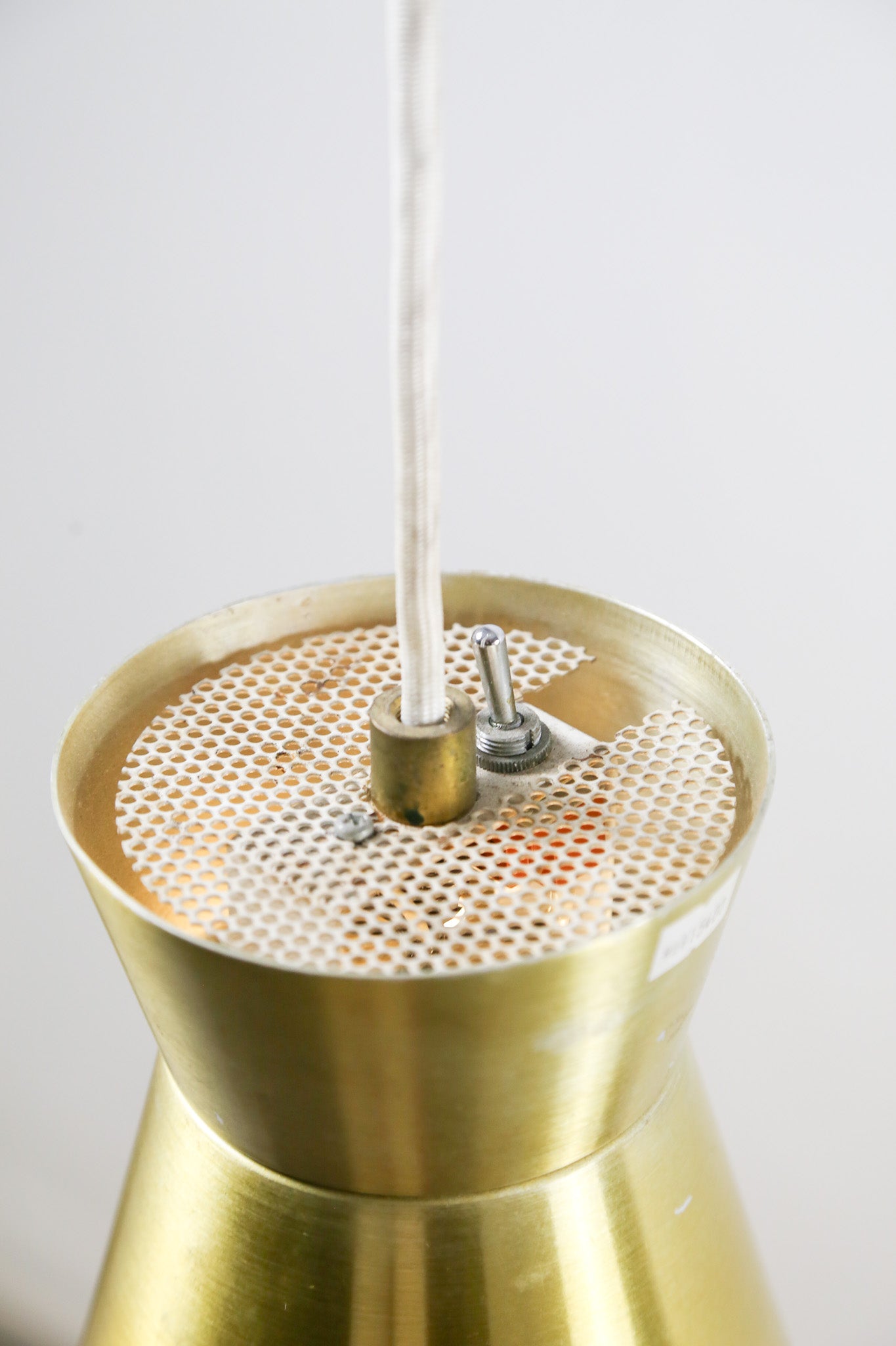 Gold Telescoping Pendant Lamp / ゴールド 伸縮ペンダントライト