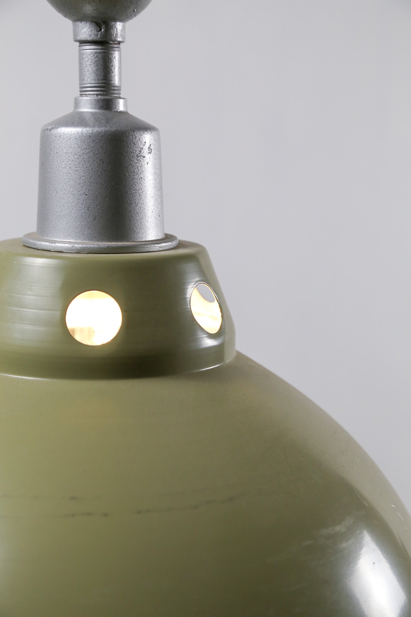 Khaki Metal Industrial Light / カーキ メタルインダストリアルライト