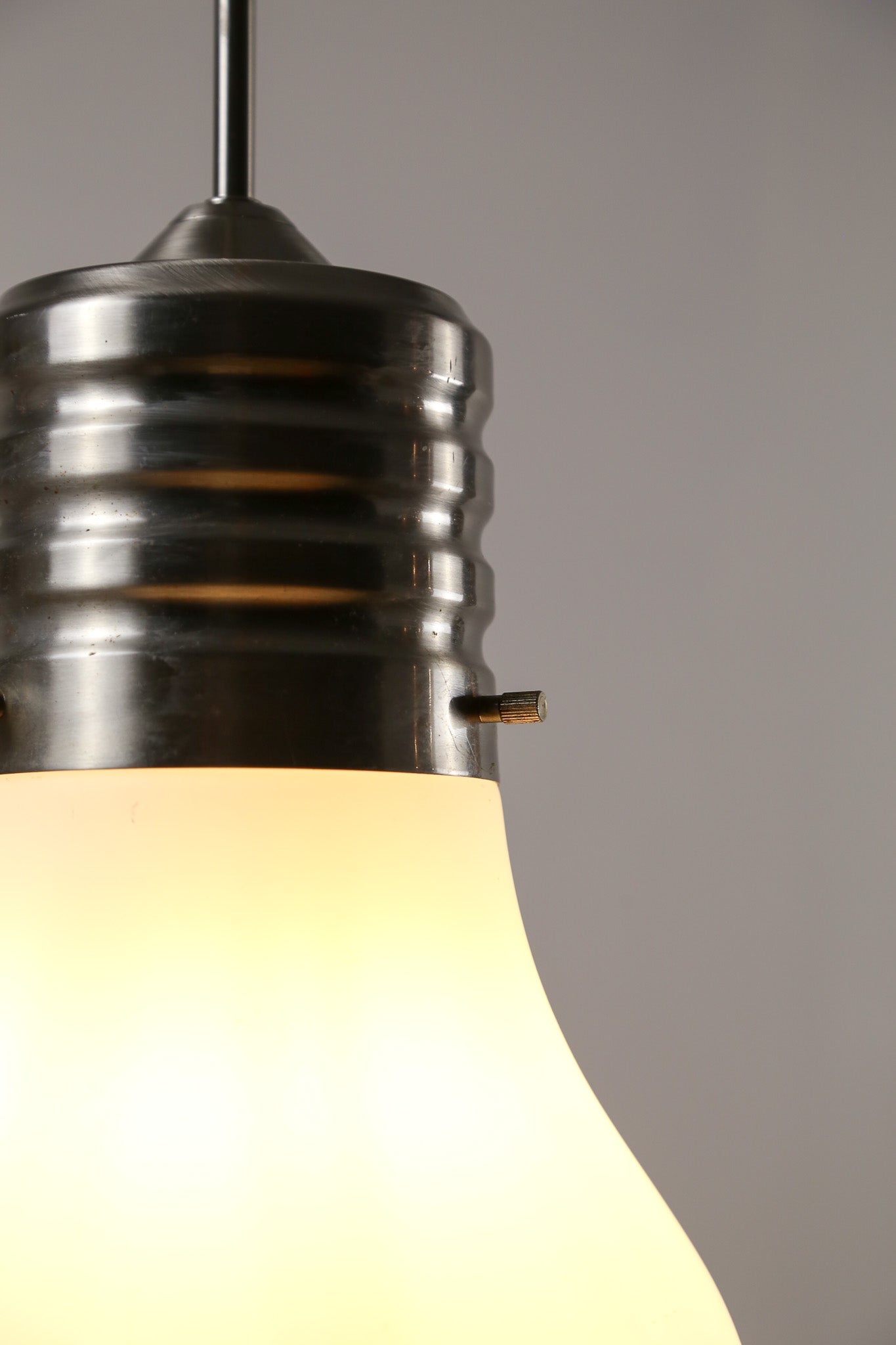 Giant Bulb Table Lamp / 電球型ランプ