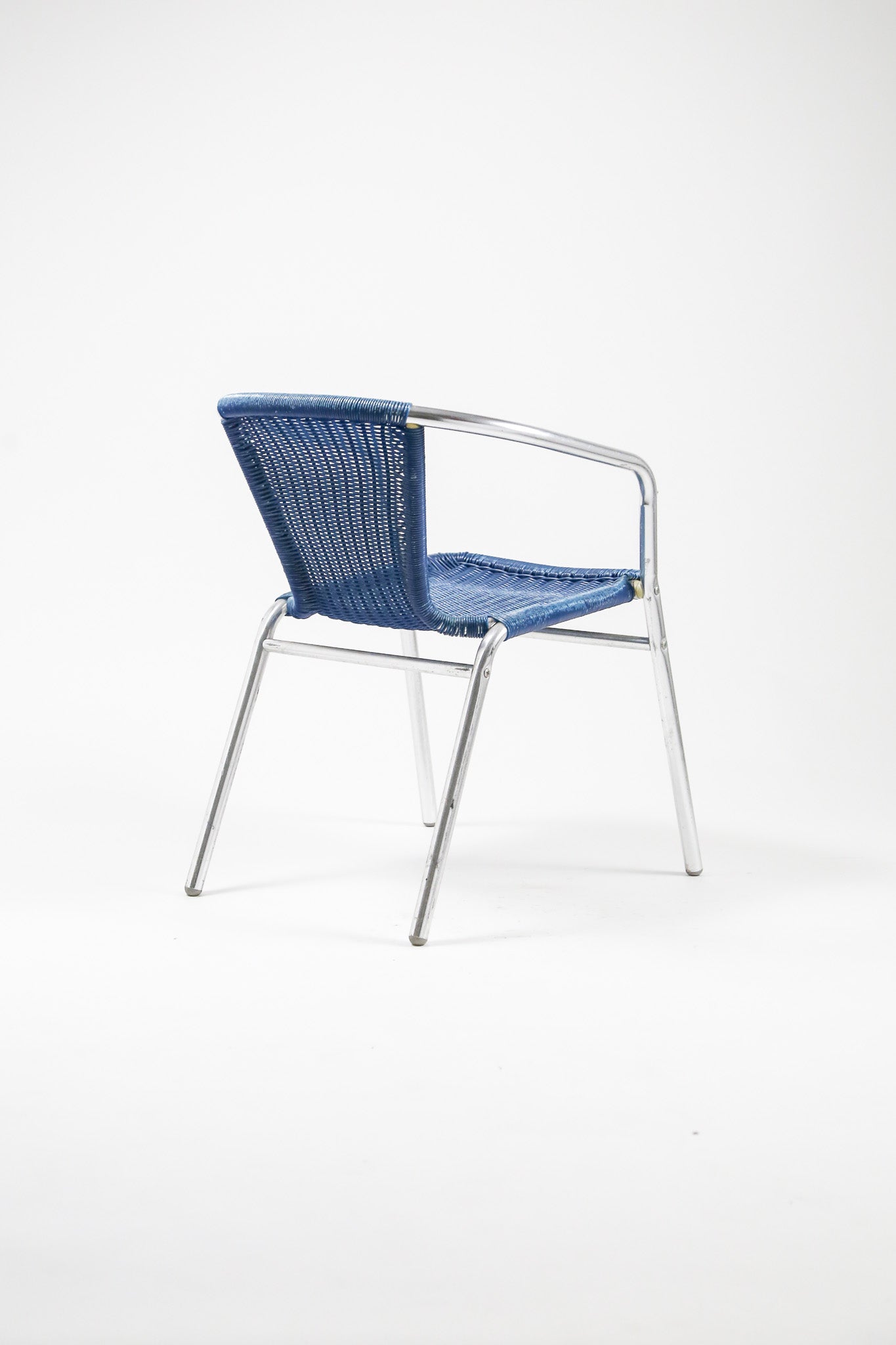Blue Vinyl Woven Armchair / ビニール編みアームチェア