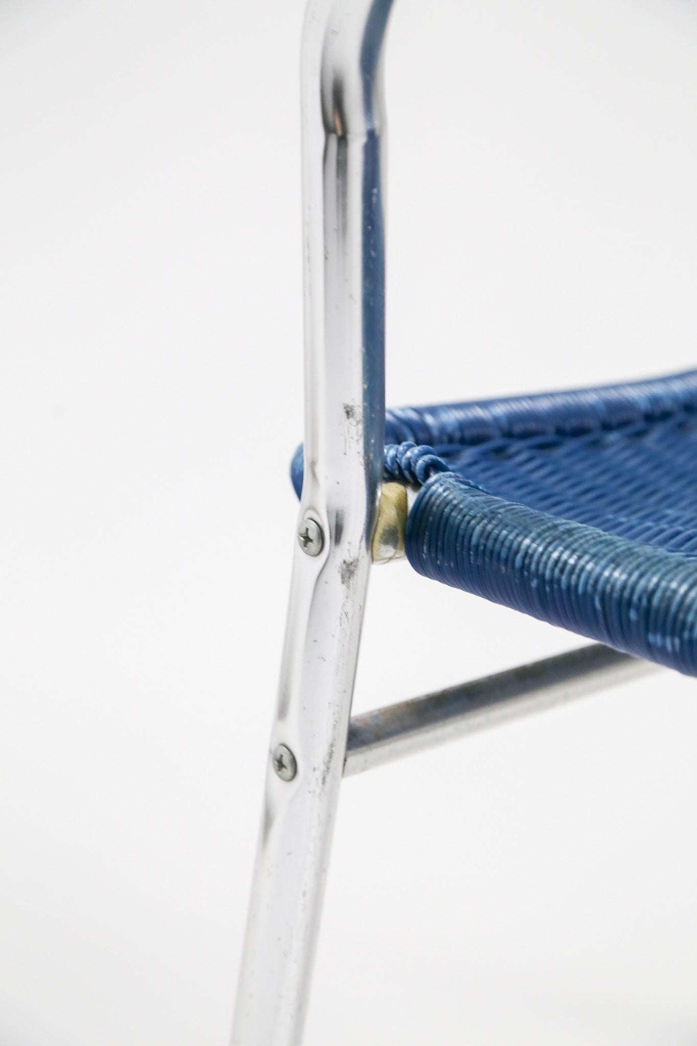 Blue Vinyl Woven Armchair / ビニール編みアームチェア