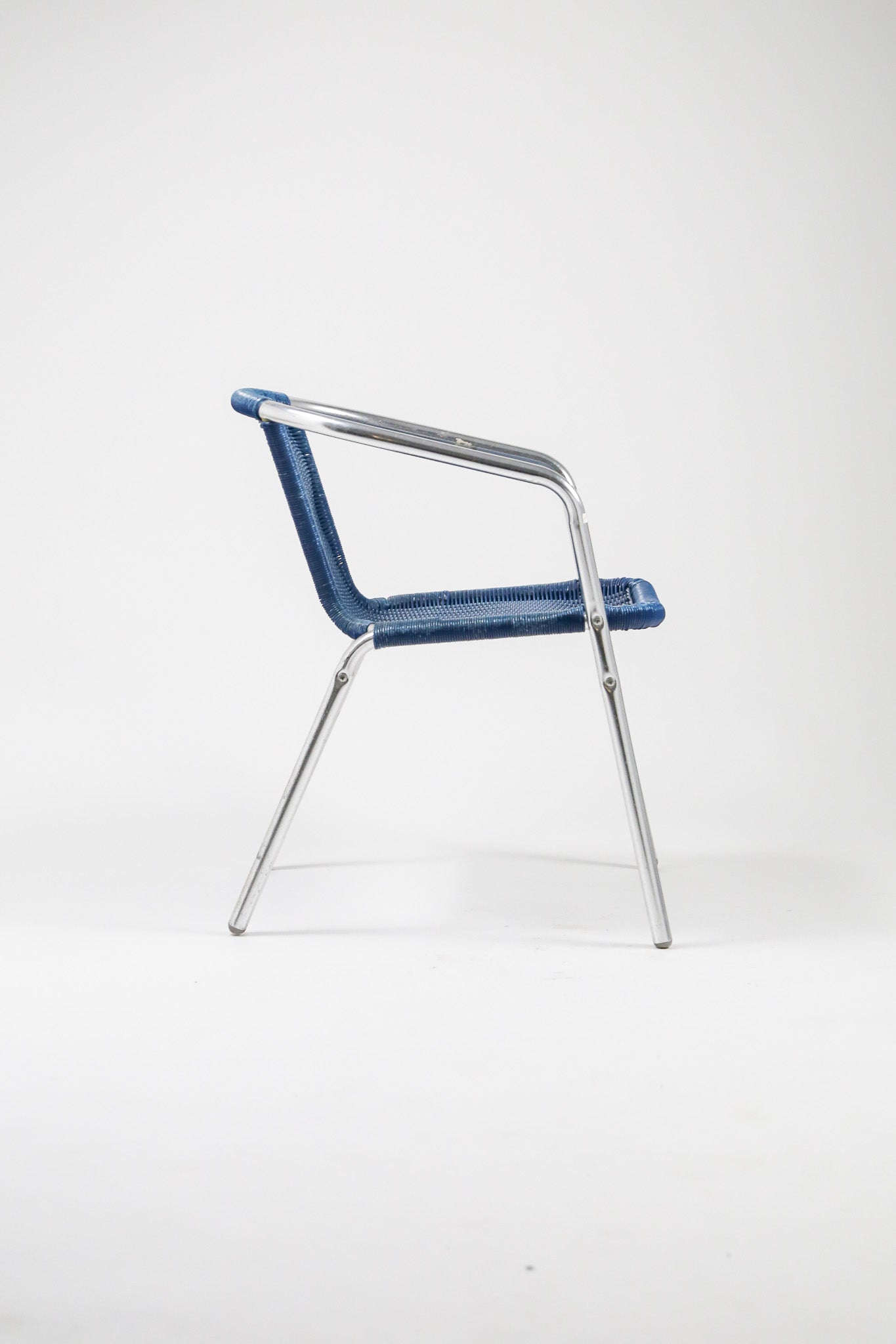 Blue Vinyl Woven Armchair / ビニール編みアームチェア