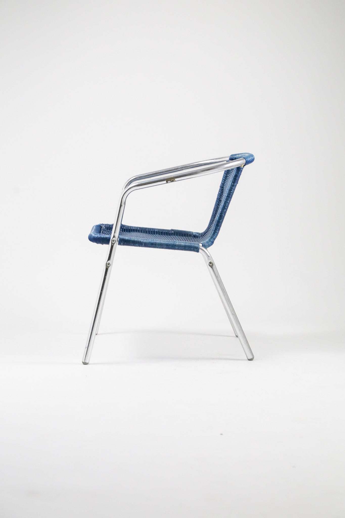 Blue Vinyl Woven Armchair / ビニール編みアームチェア – STORE IN