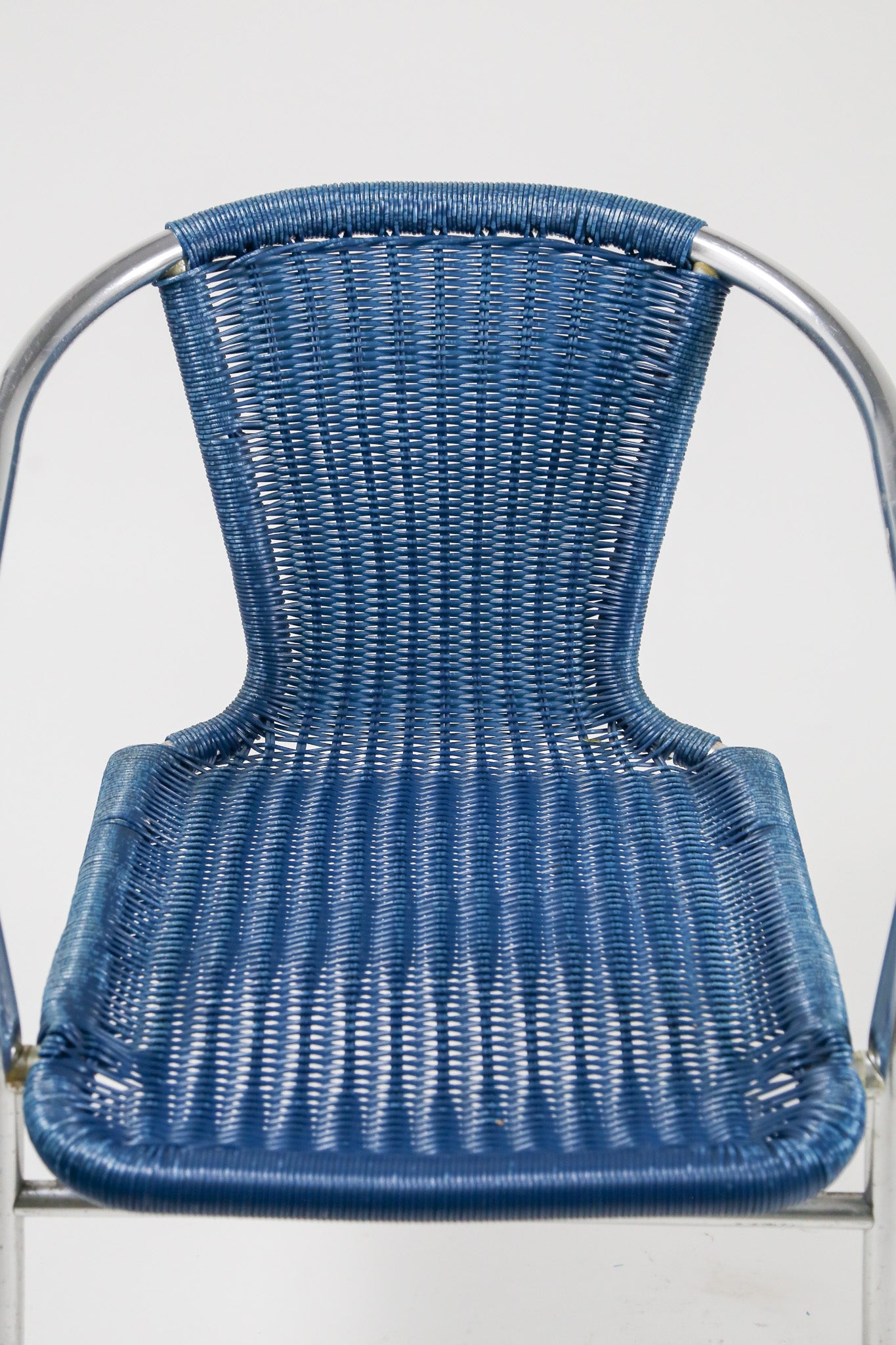 Blue Vinyl Woven Armchair / ビニール編みアームチェア – STORE IN