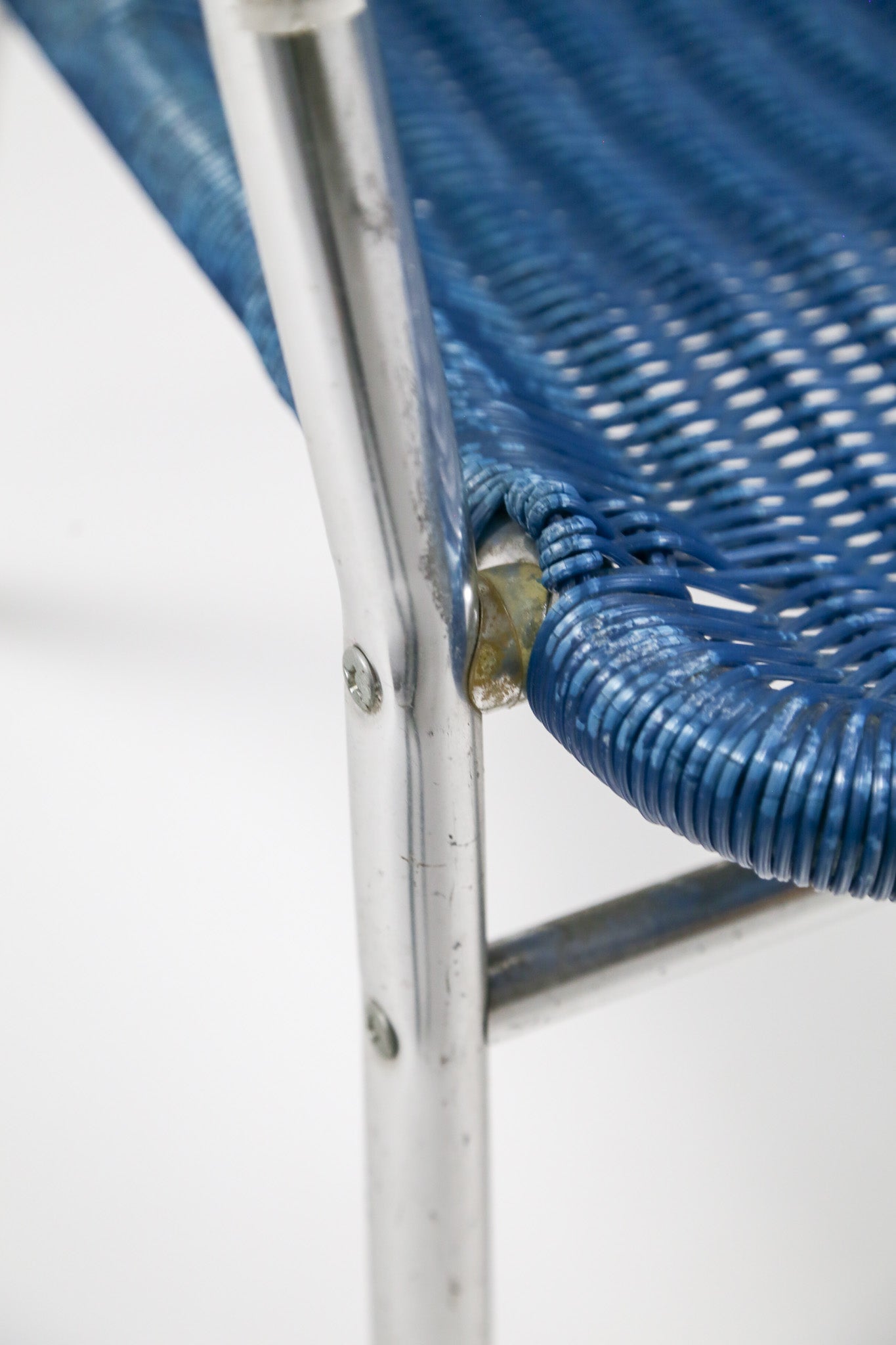 Blue Vinyl Woven Armchair / ビニール編みアームチェア