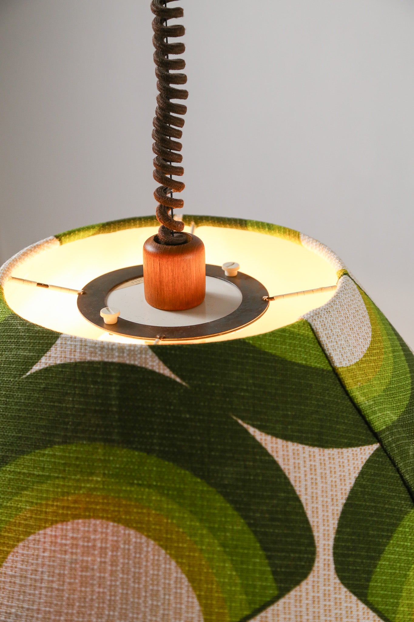 Vintage Teak Pendant Light with Psychadelic Green Shade / ヴィンテージ チーク ペンダントライト サイケデリックグリーンシェード