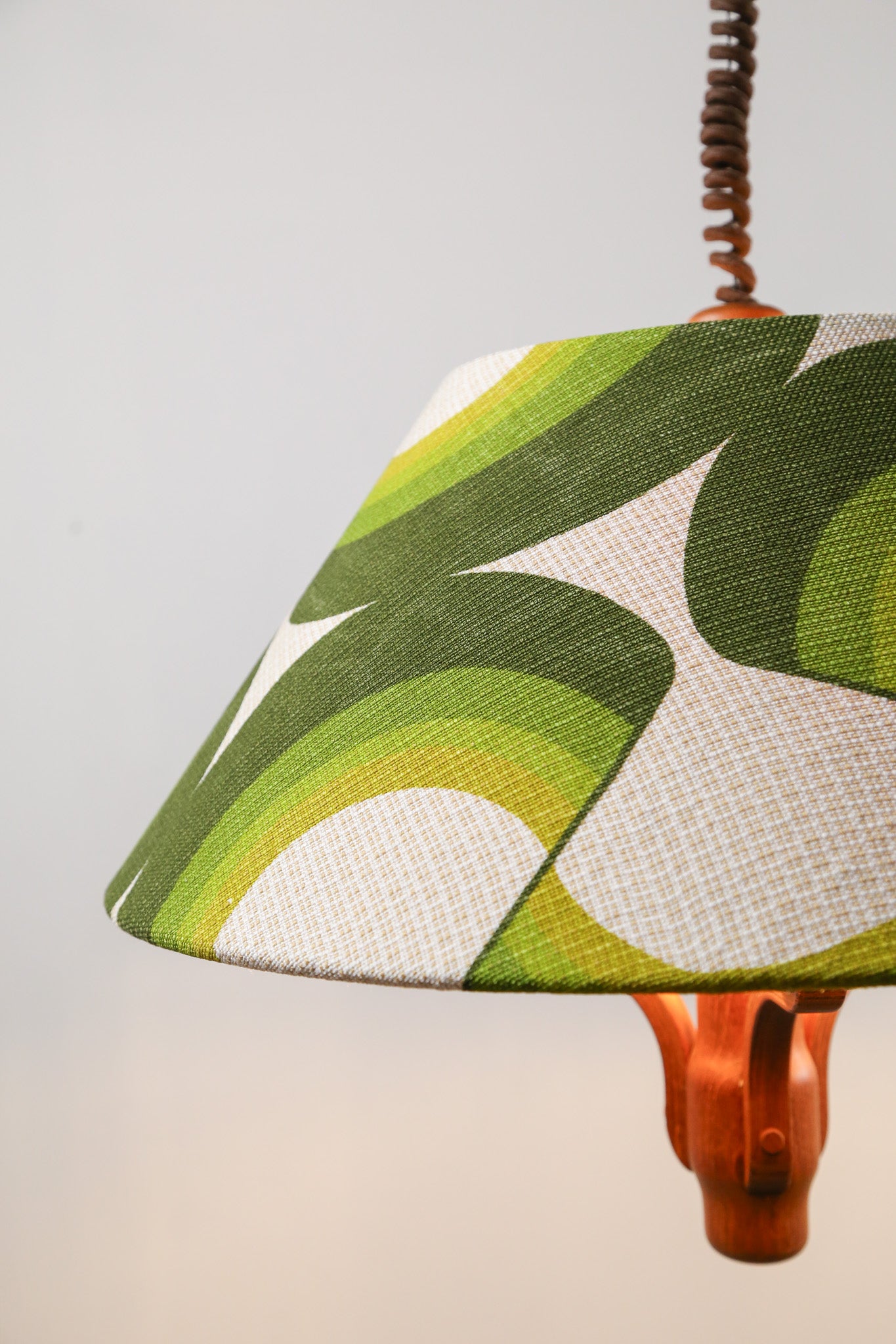 Vintage Teak Pendant Light with Psychadelic Green Shade / ヴィンテージ チーク ペンダントライト サイケデリックグリーンシェード