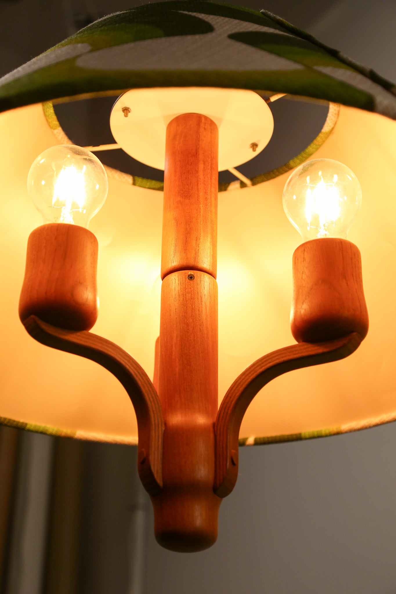 Vintage Teak Pendant Light with Psychadelic Green Shade / ヴィンテージ チーク ペンダントライト サイケデリックグリーンシェード