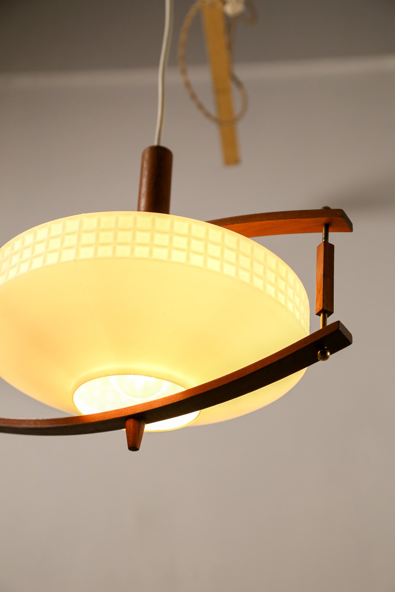 Wood Frame Glass Pendant Light / 木製フレーム ガラスペンダントライト