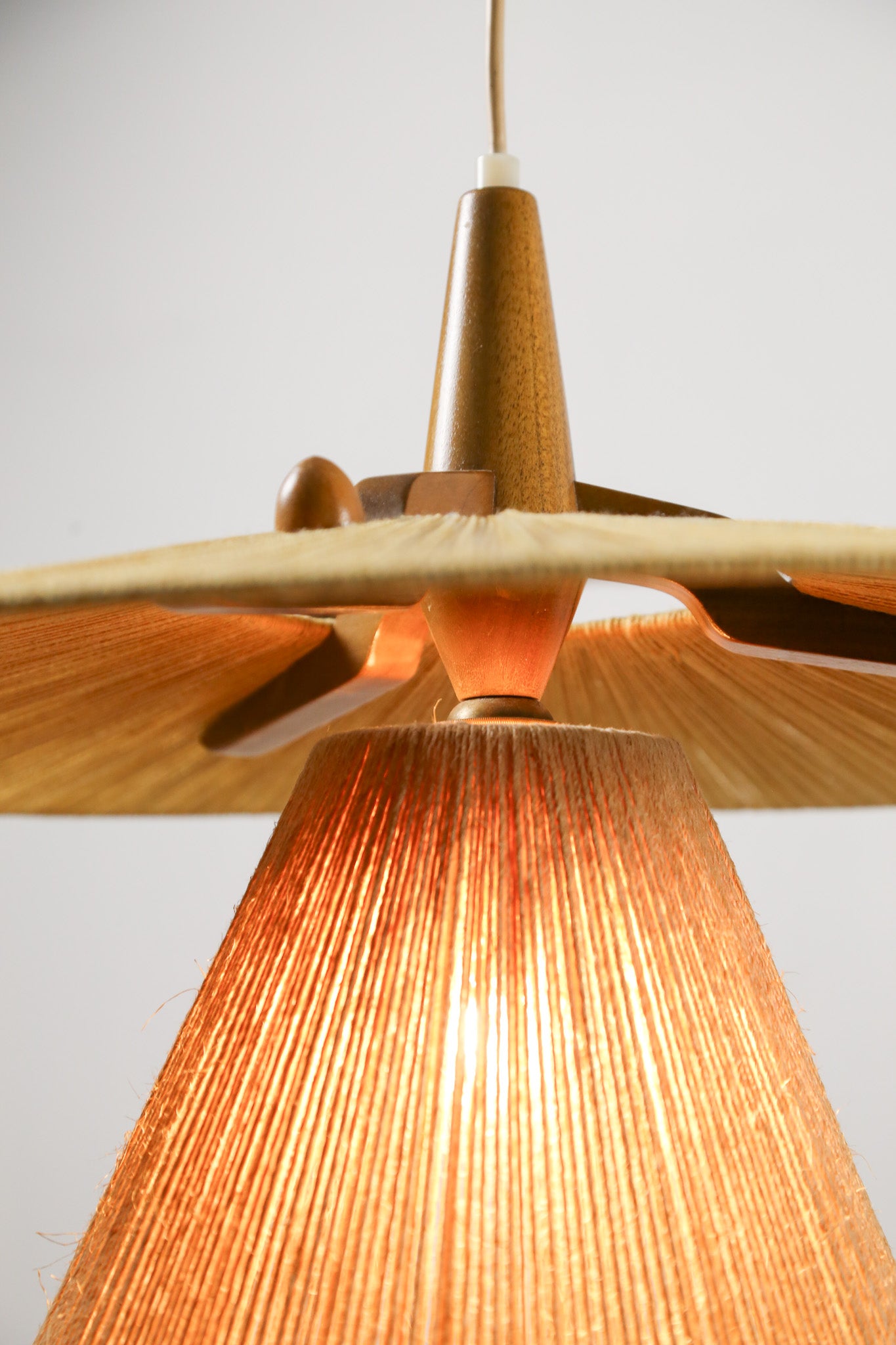 Teak and Sisal Rope Pendant Light / チーク＆サイザルロープ ペンダントライト