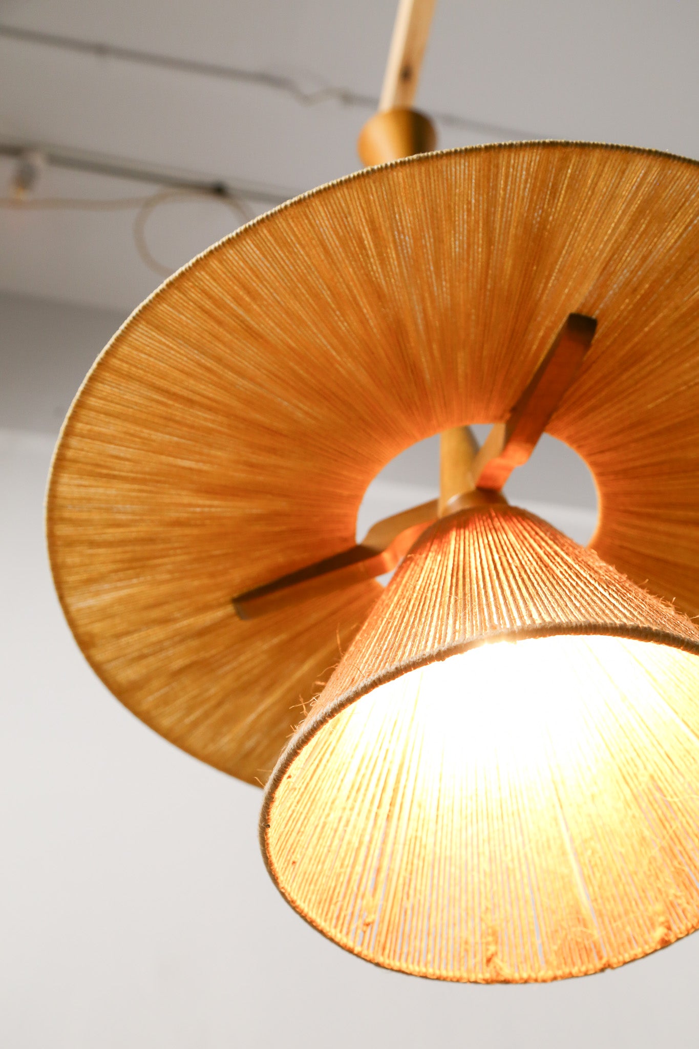 Teak and Sisal Rope Pendant Light / チーク＆サイザルロープ