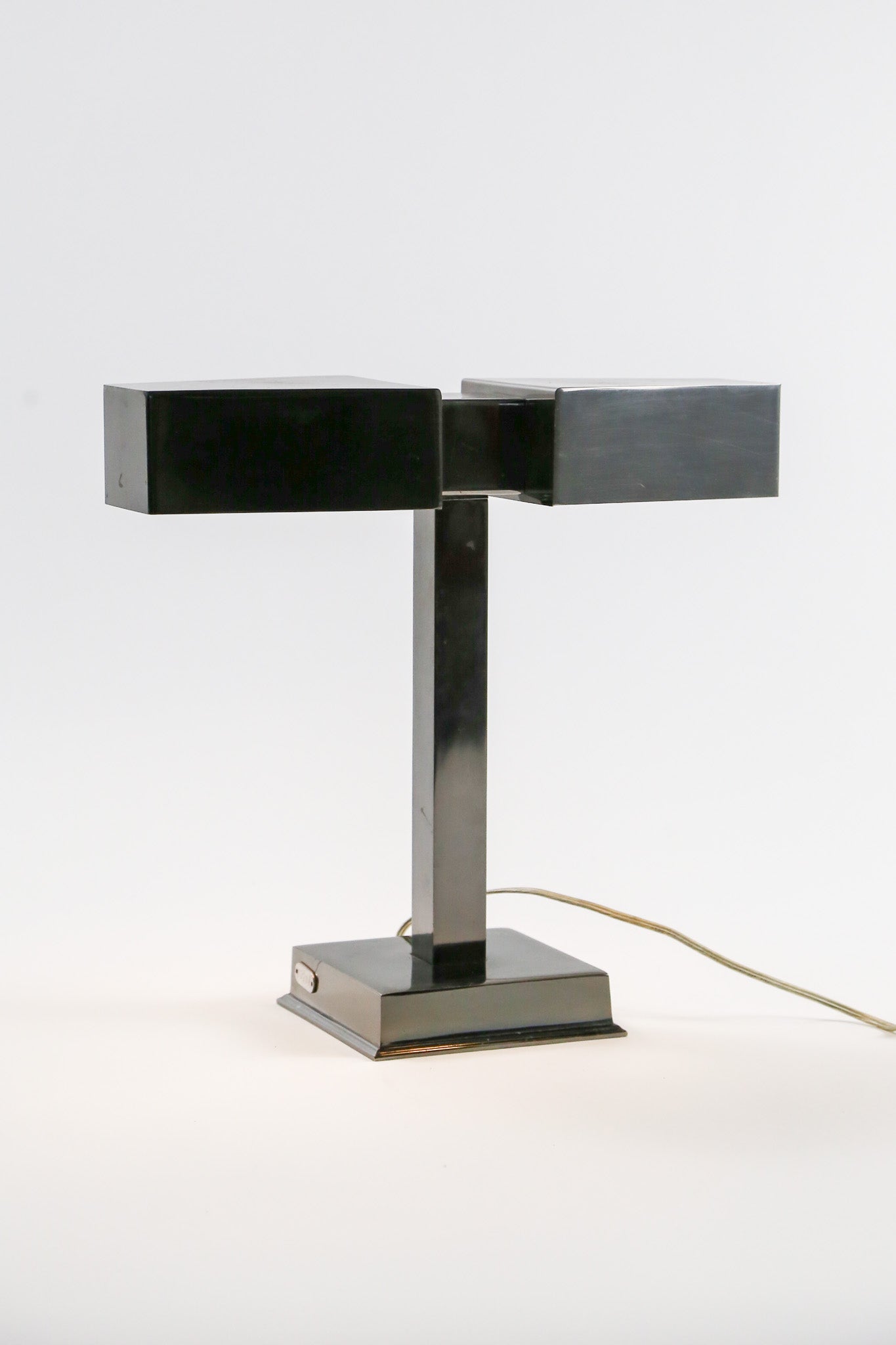 Metal 2-light Desk Lamp / メタル 2灯デスクライト