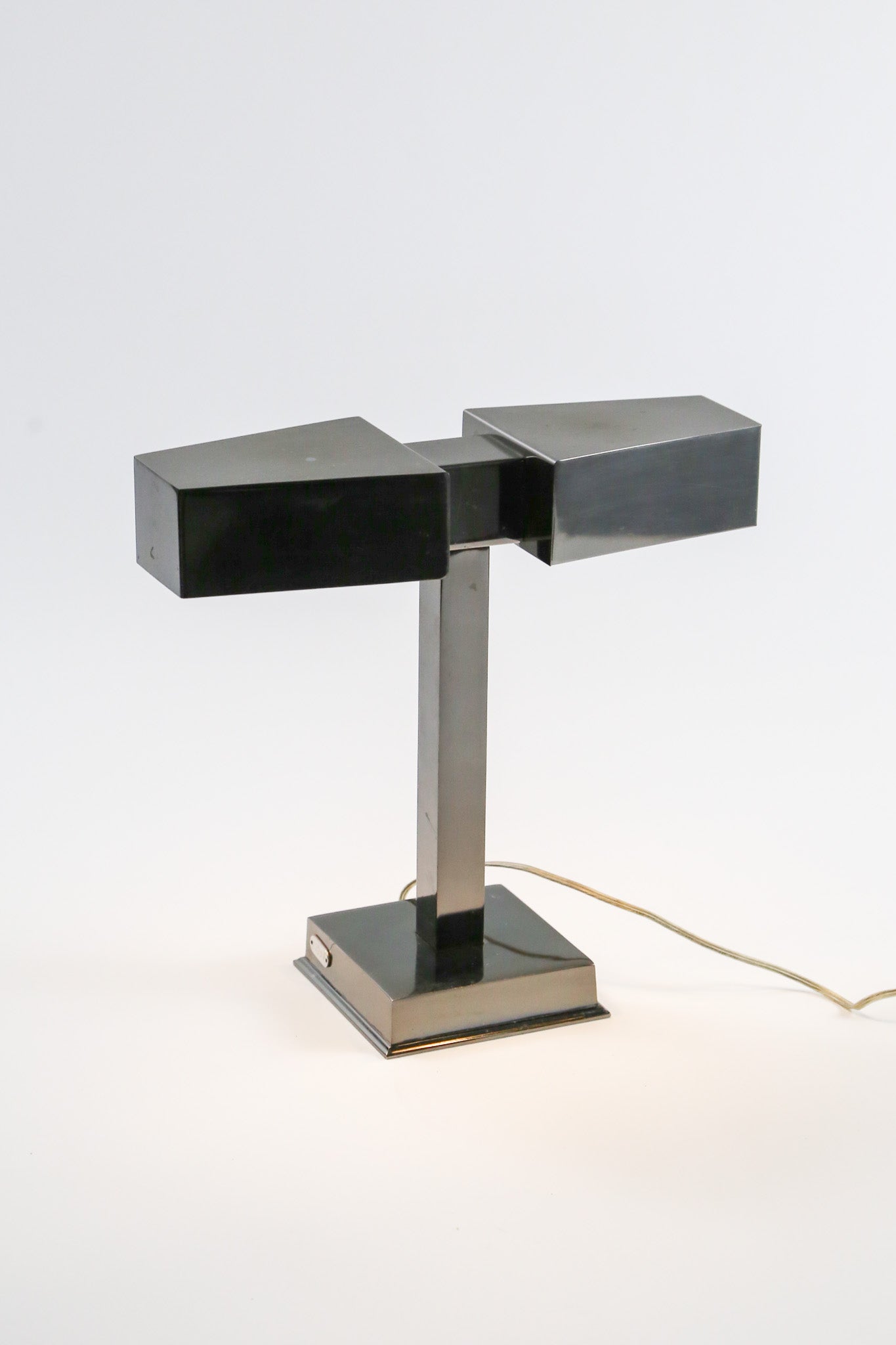 Metal 2-light Desk Lamp / メタル 2灯デスクライト