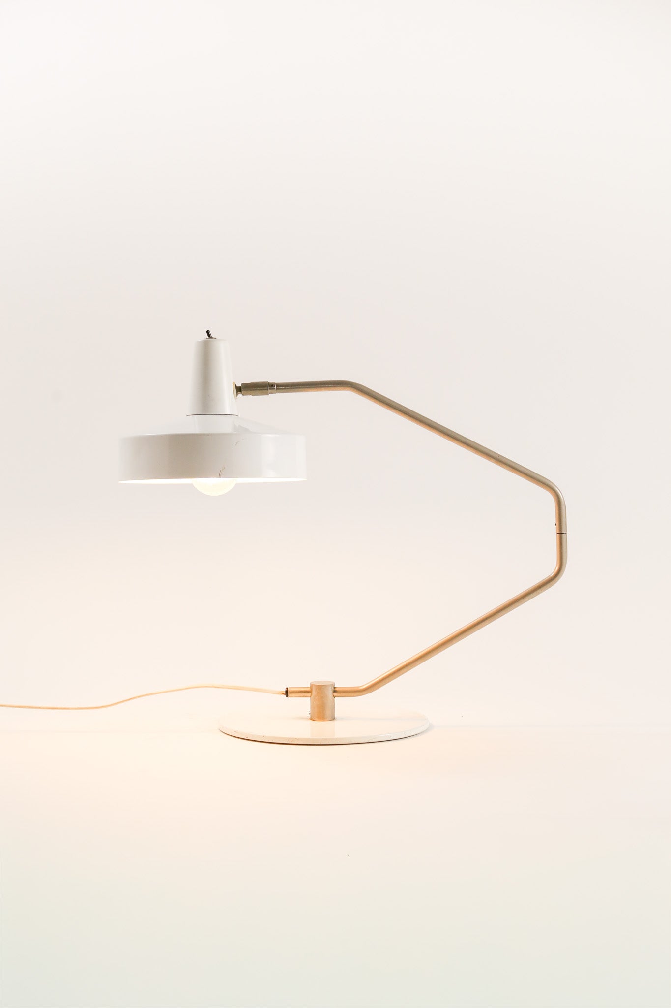 White Arm Light / 白 アームライト