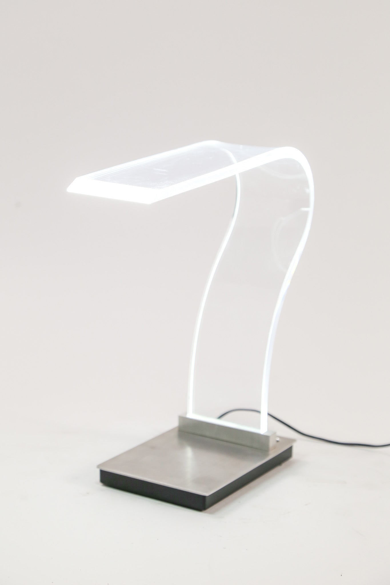 Z-6000N LED Desk Light / Z-6000N LED デスクライト
